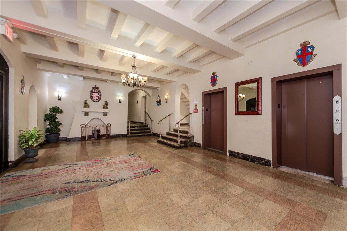 #2 photo, 37-21 80th Street, クイーンズ区 Jackson Heights , NY 11372