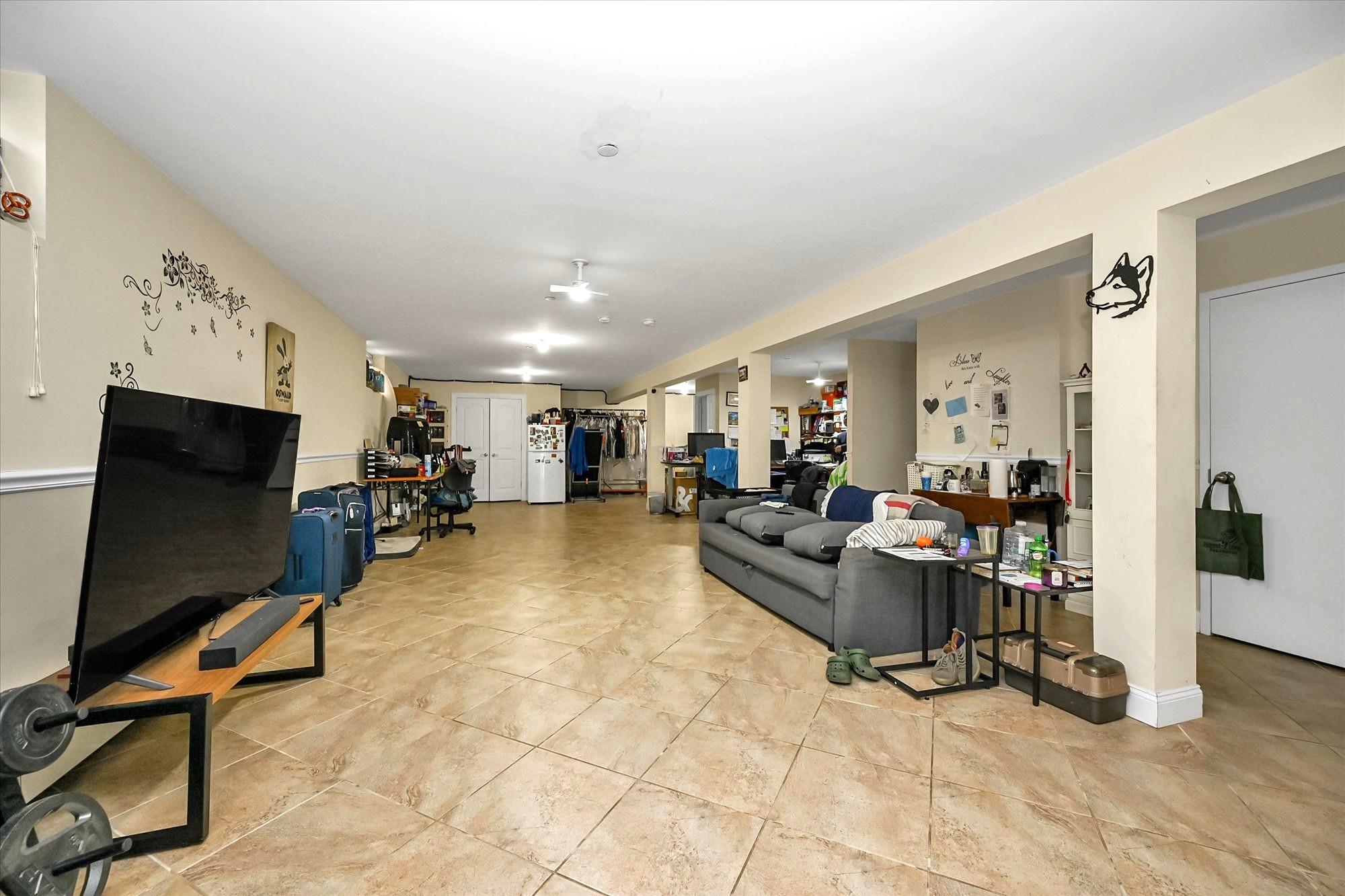 #9 photo, 58-30 254th Street, 뉴욕퀸즈 Little Neck , NY 11362