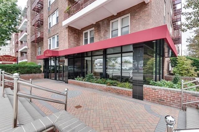 #1 photo, 225 First Street, Mineola , NY 11501