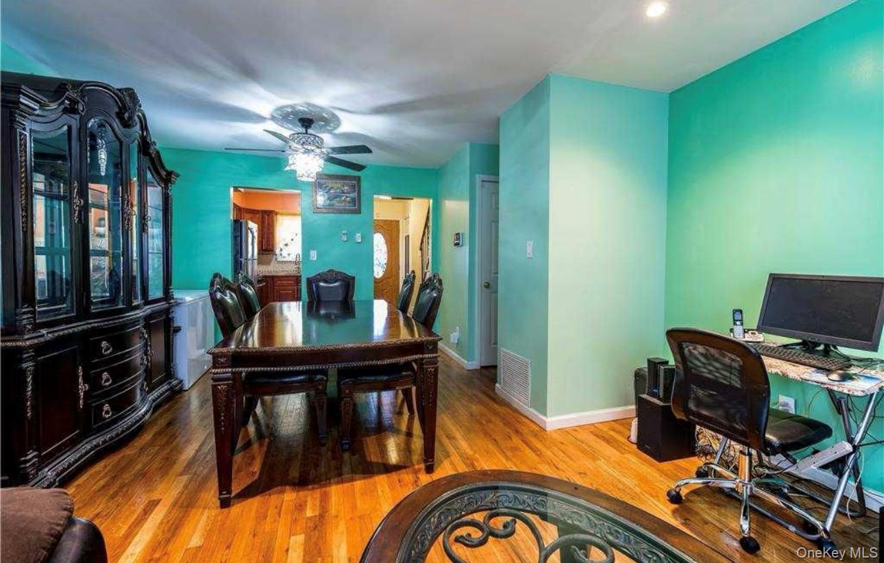 #4 photo, 120-06 Springfield Blvd., クイーンズ区 Cambria Heights , NY 11411