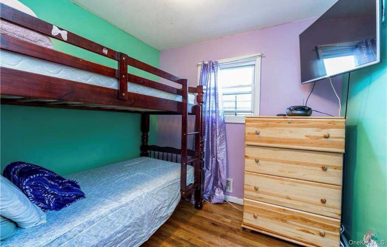 #9 photo, 120-06 Springfield Blvd., クイーンズ区 Cambria Heights , NY 11411