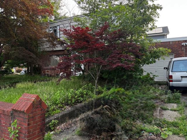 #3 photo, 219 Locustwood Boulevard, Elmont , NY 11003