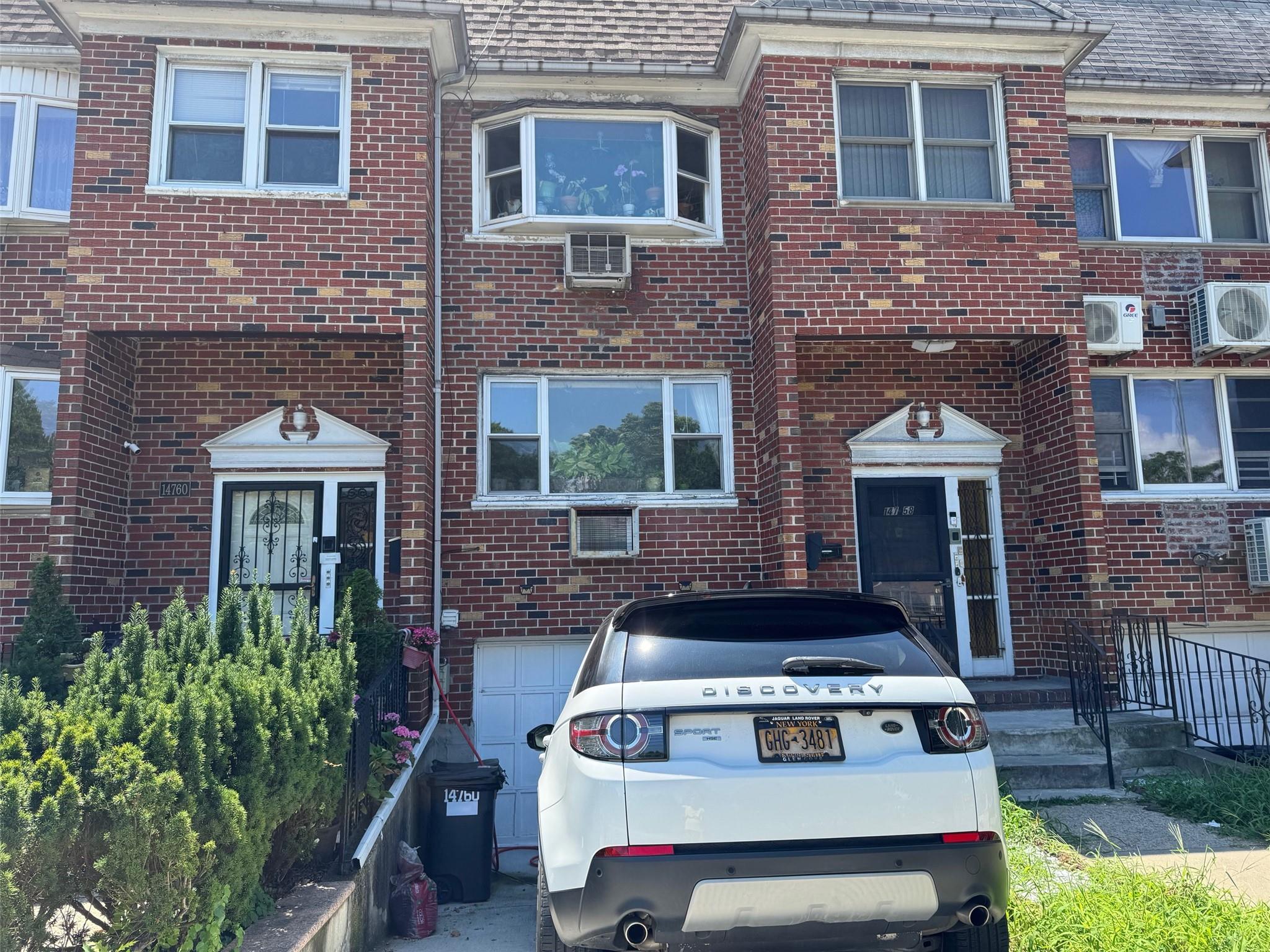 #1 photo, 14760 Grand Central Parkway, Jamaica , NY 11435