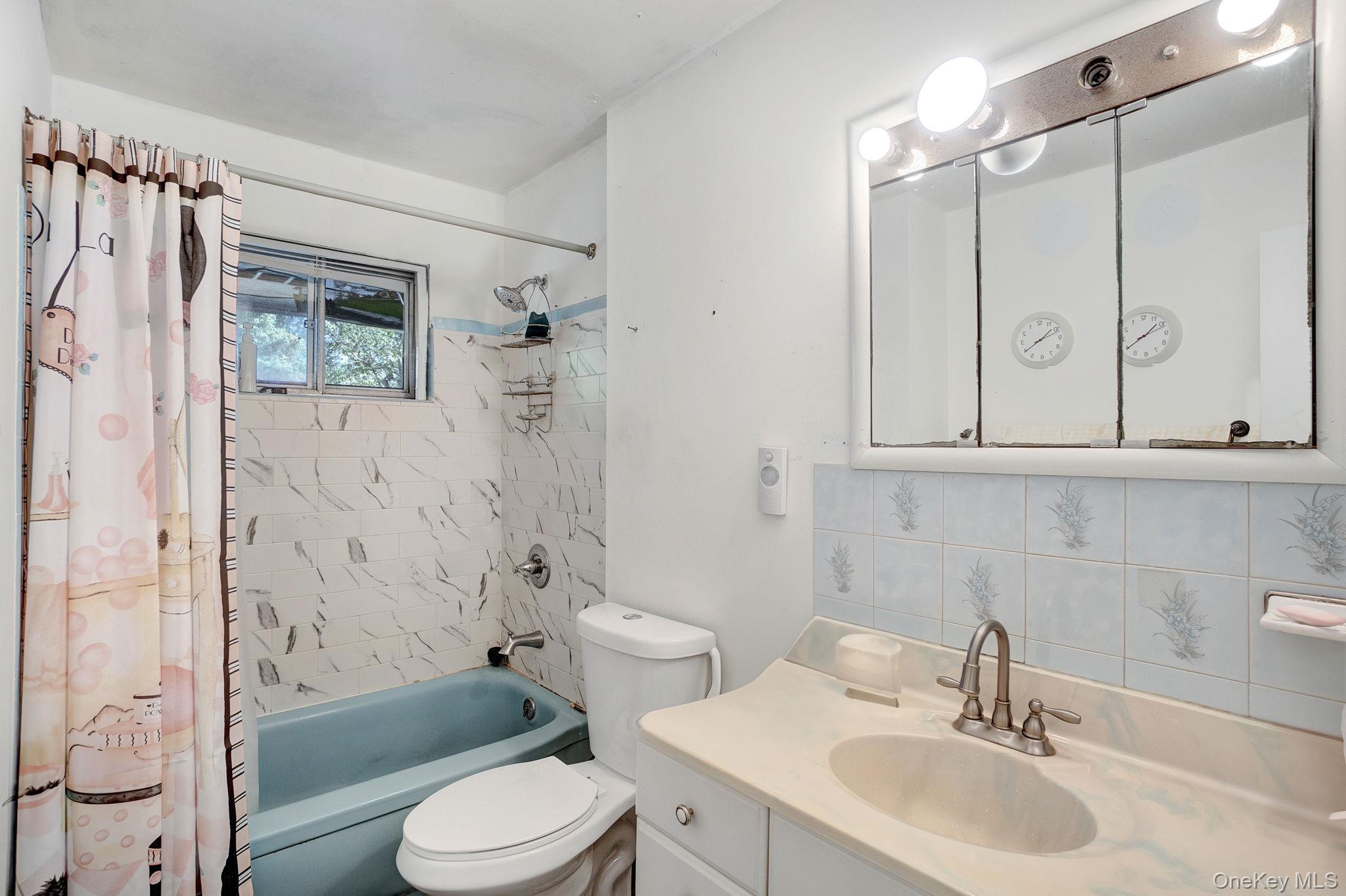 #15 photo, 1524 Pine Acres Boulevard, Bay Shore , NY 11706