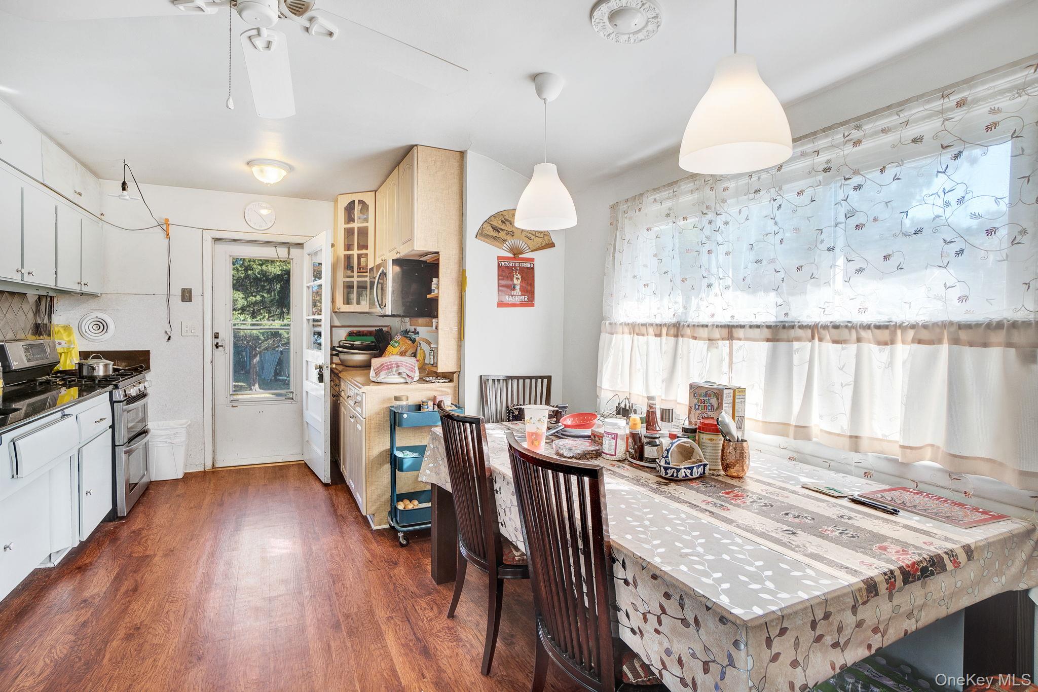 #16 photo, 1524 Pine Acres Boulevard, Bay Shore , NY 11706