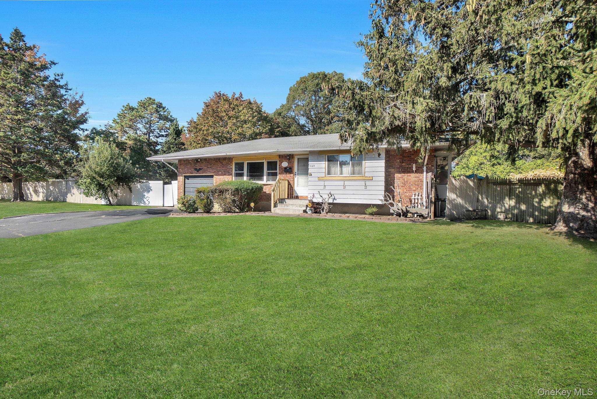 #2 photo, 1524 Pine Acres Boulevard, Bay Shore , NY 11706