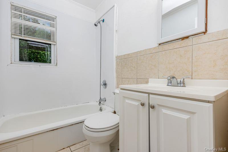 #12 photo, 1033 Tulsa Street, ナッソー郡 Uniondale , NY 11553