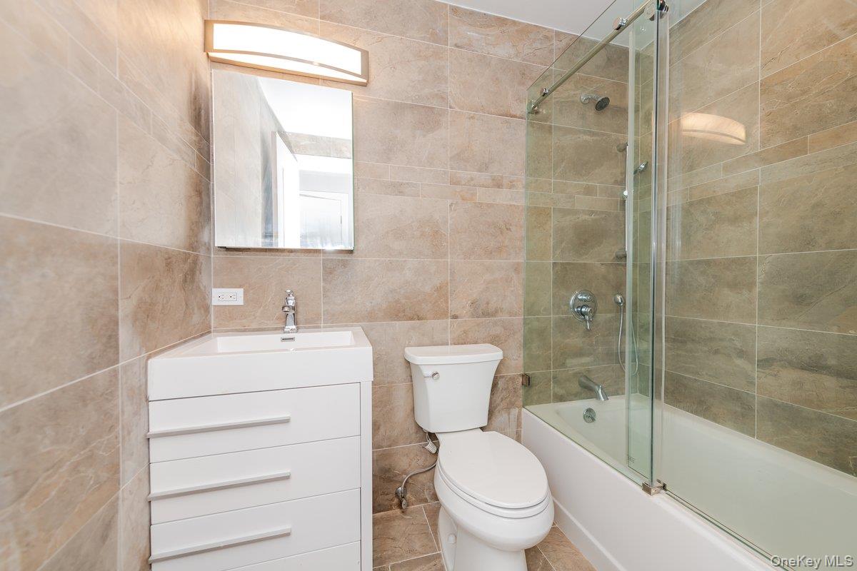 #19 photo, 661 W Broadway, ナッソー郡 Long Beach , NY 11561