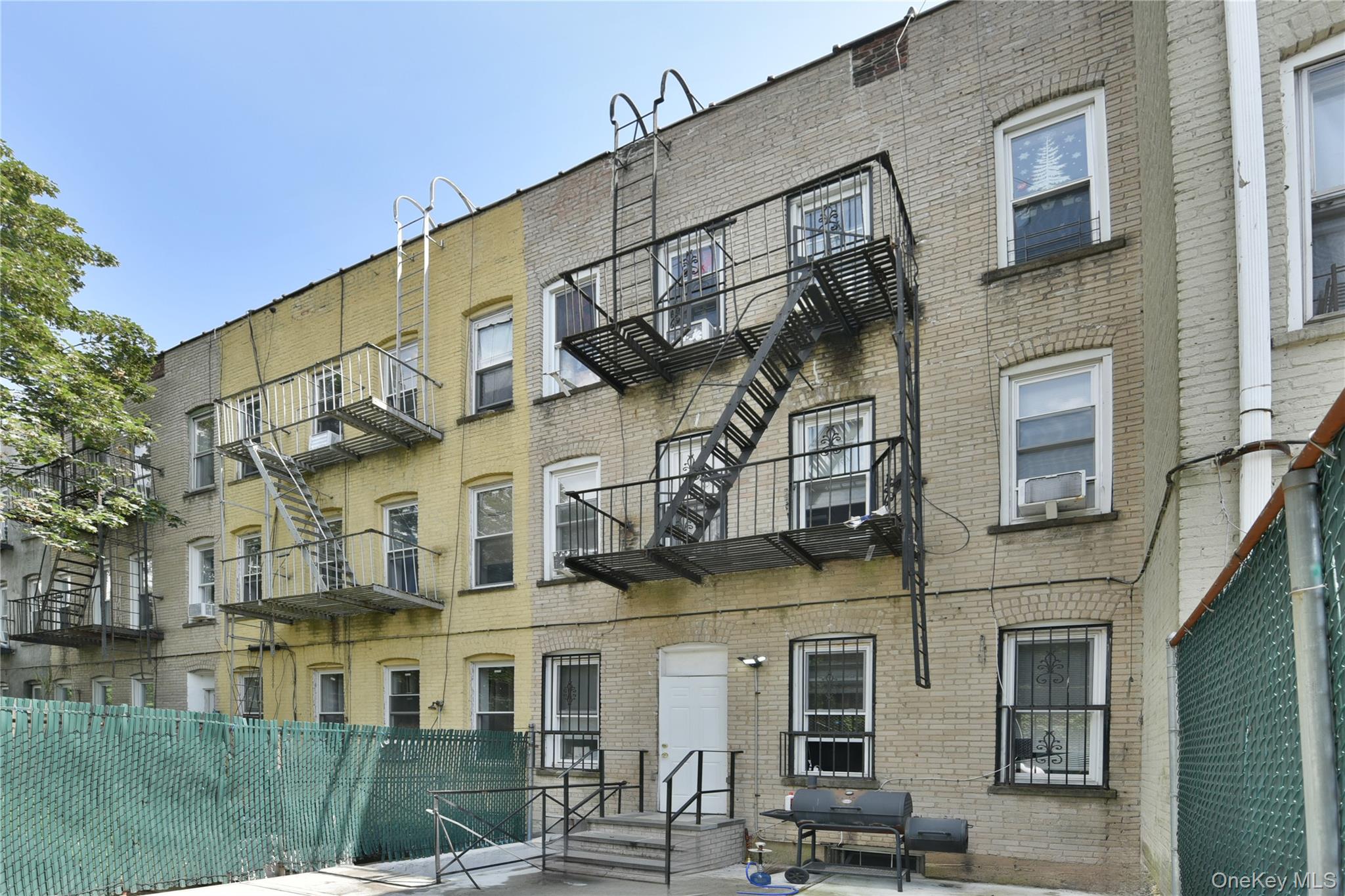 #4 photo, 108-03 101st Avenue, クイーンズ区 Richmond Hill S. , NY 11419