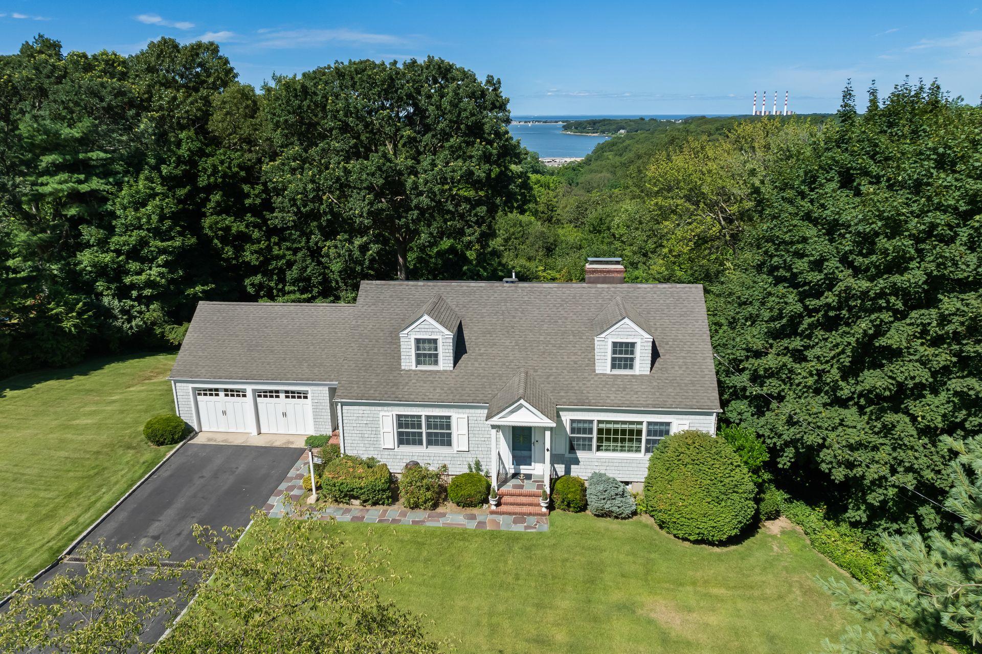 #1 photo, 14 Thorman Lane, Huntington , NY 11743