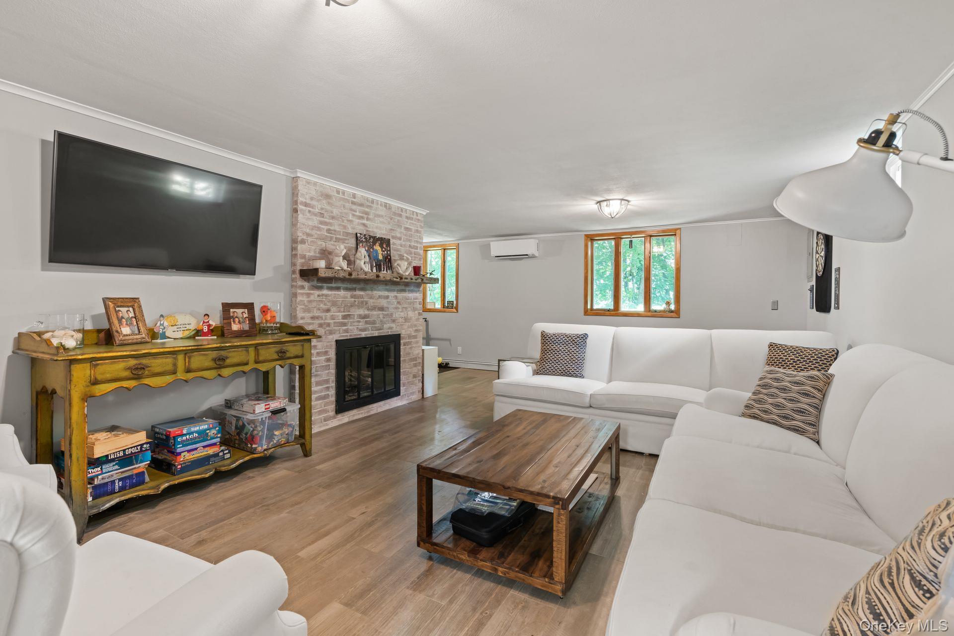 #19 photo, 14 Thorman Lane, サフォーク郡 Huntington , NY 11743