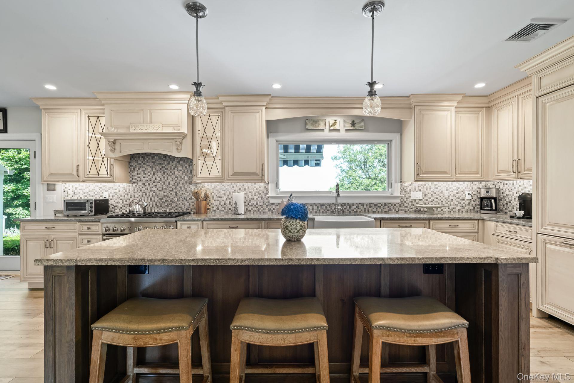 #4 photo, 14 Thorman Lane, サフォーク郡 Huntington , NY 11743