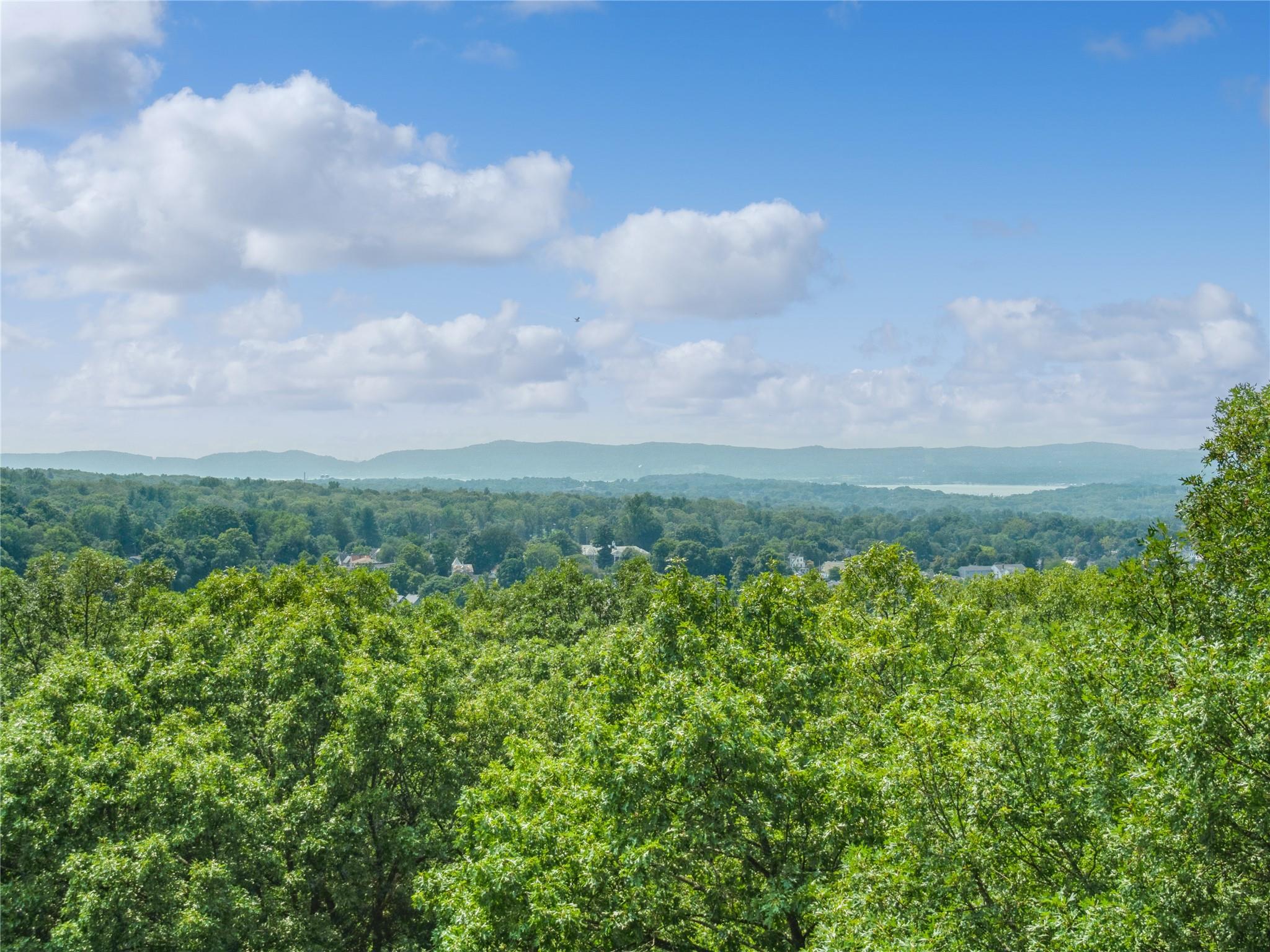 #15 photo, 150 Overlook Avenue, 紐約州 Peekskill , NY 10566