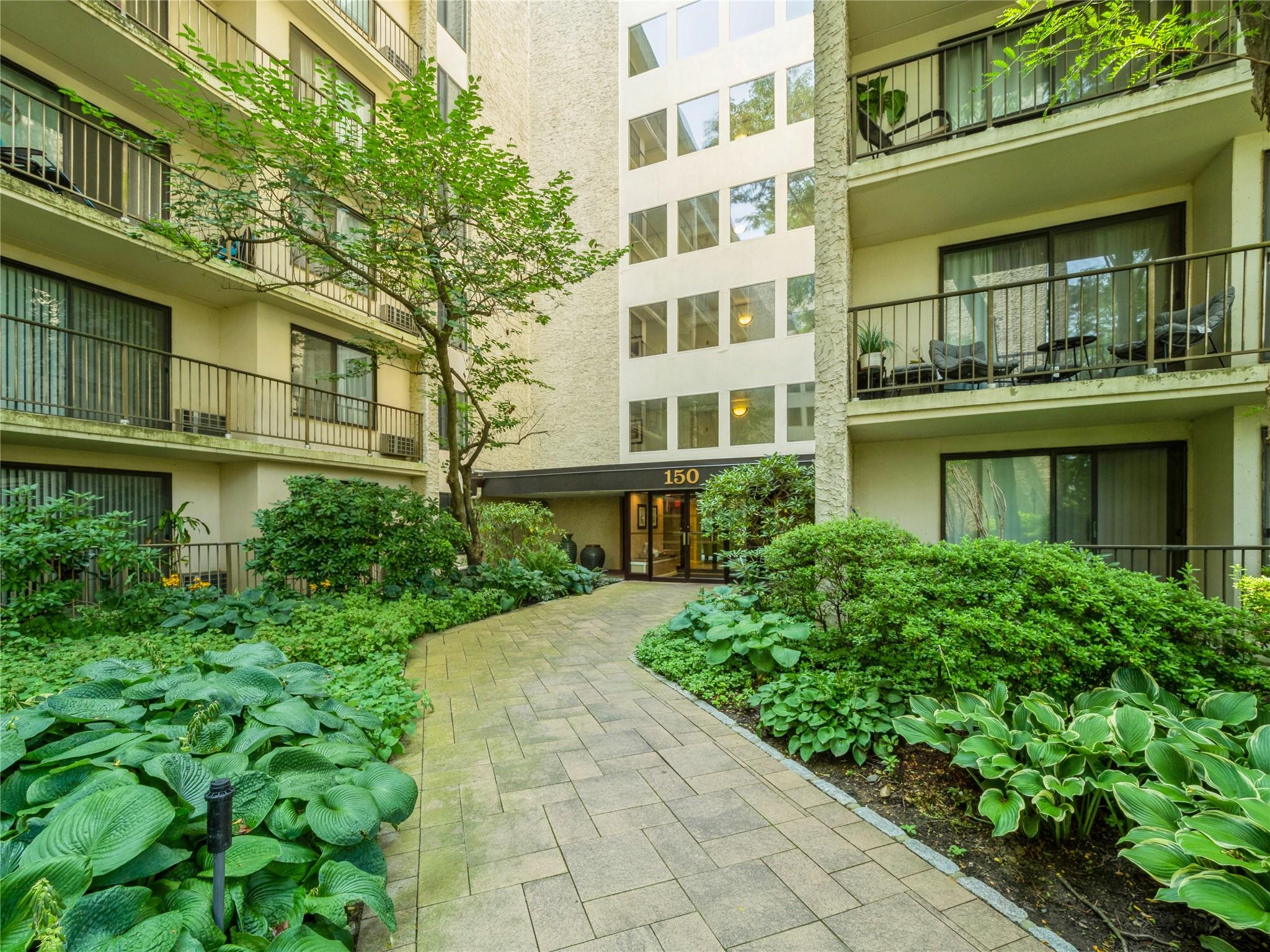 #2 photo, 150 Overlook Avenue, 紐約州 Peekskill , NY 10566