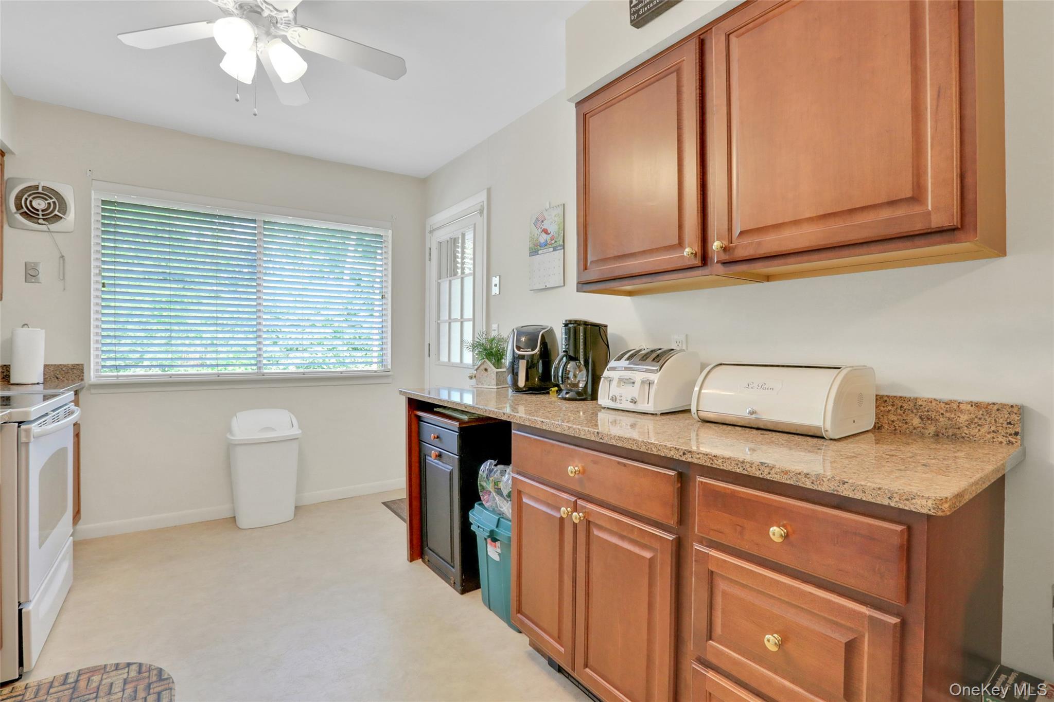 #10 photo, 810 Blooming Grove Turnpike, New Windsor , NY 12553