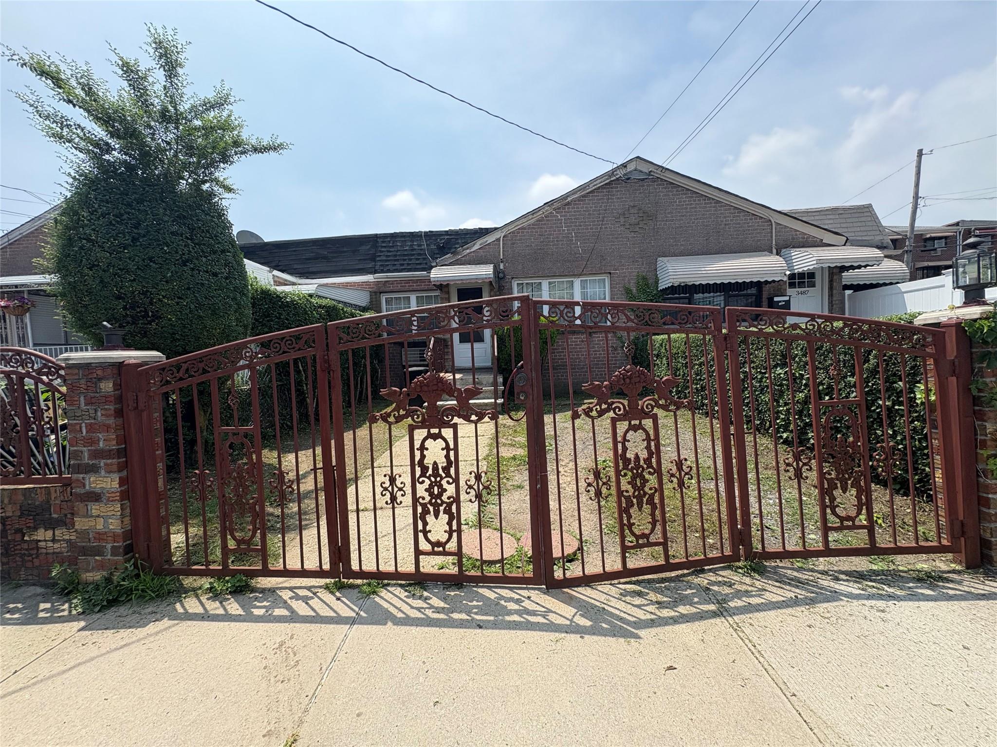 #1 photo, 3485 Mickle Avenue, Bronx , NY 10469