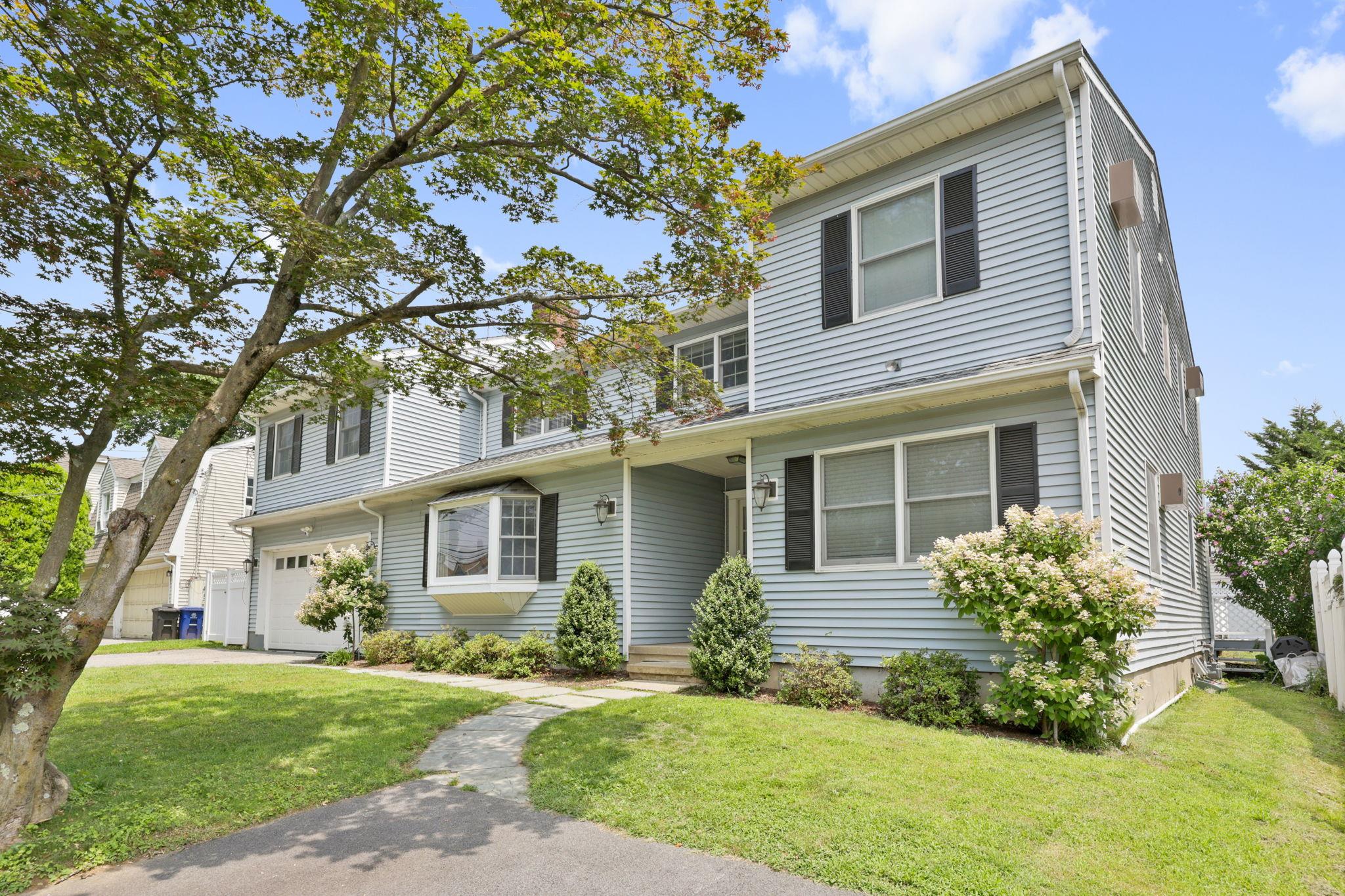 #1 photo, 19 Windy Knolls Left Side, 康乃狄克州 Greenwich , CT 06831