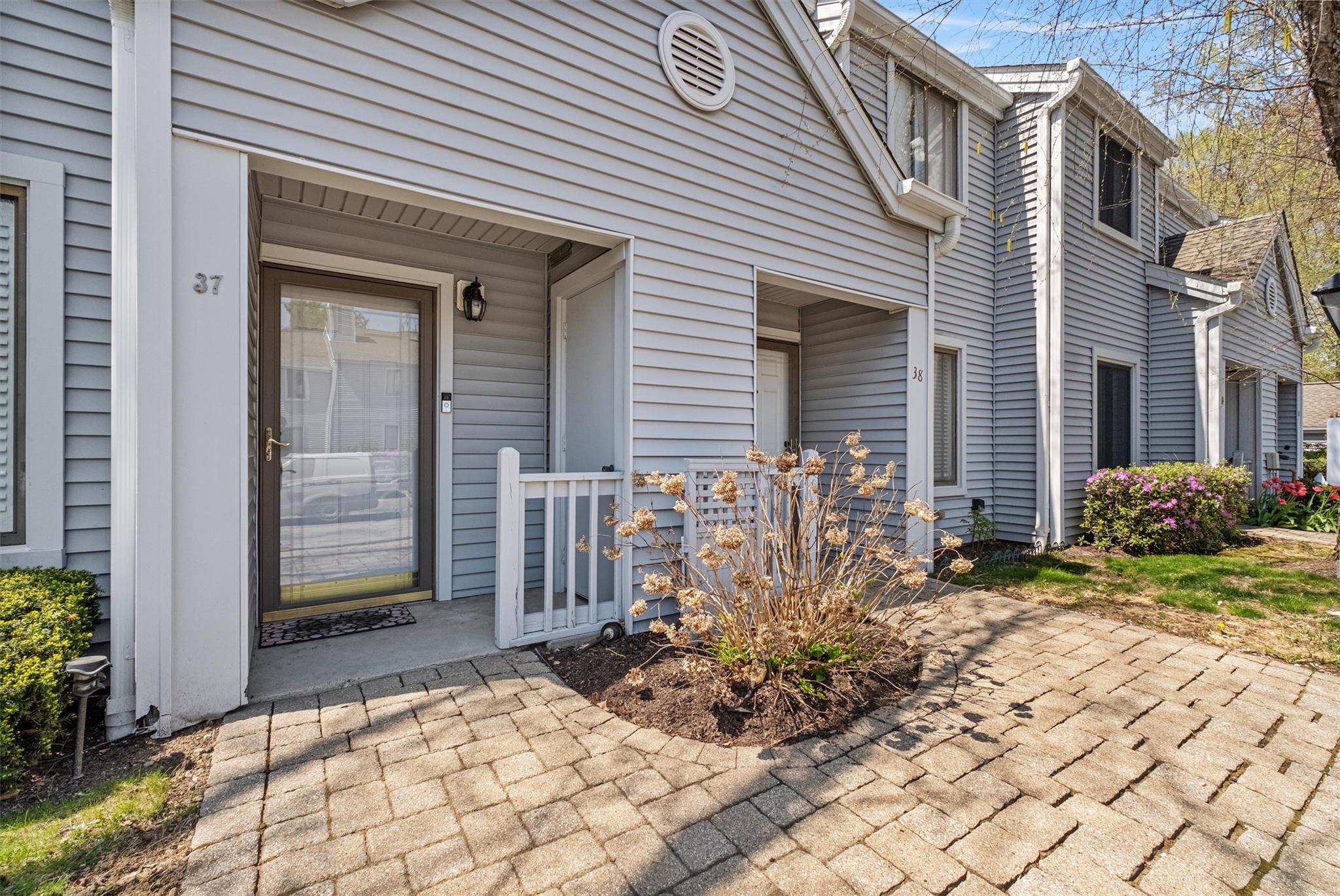 #1 photo, 37 Offshore Drive, Mohegan Lake , NY 10547