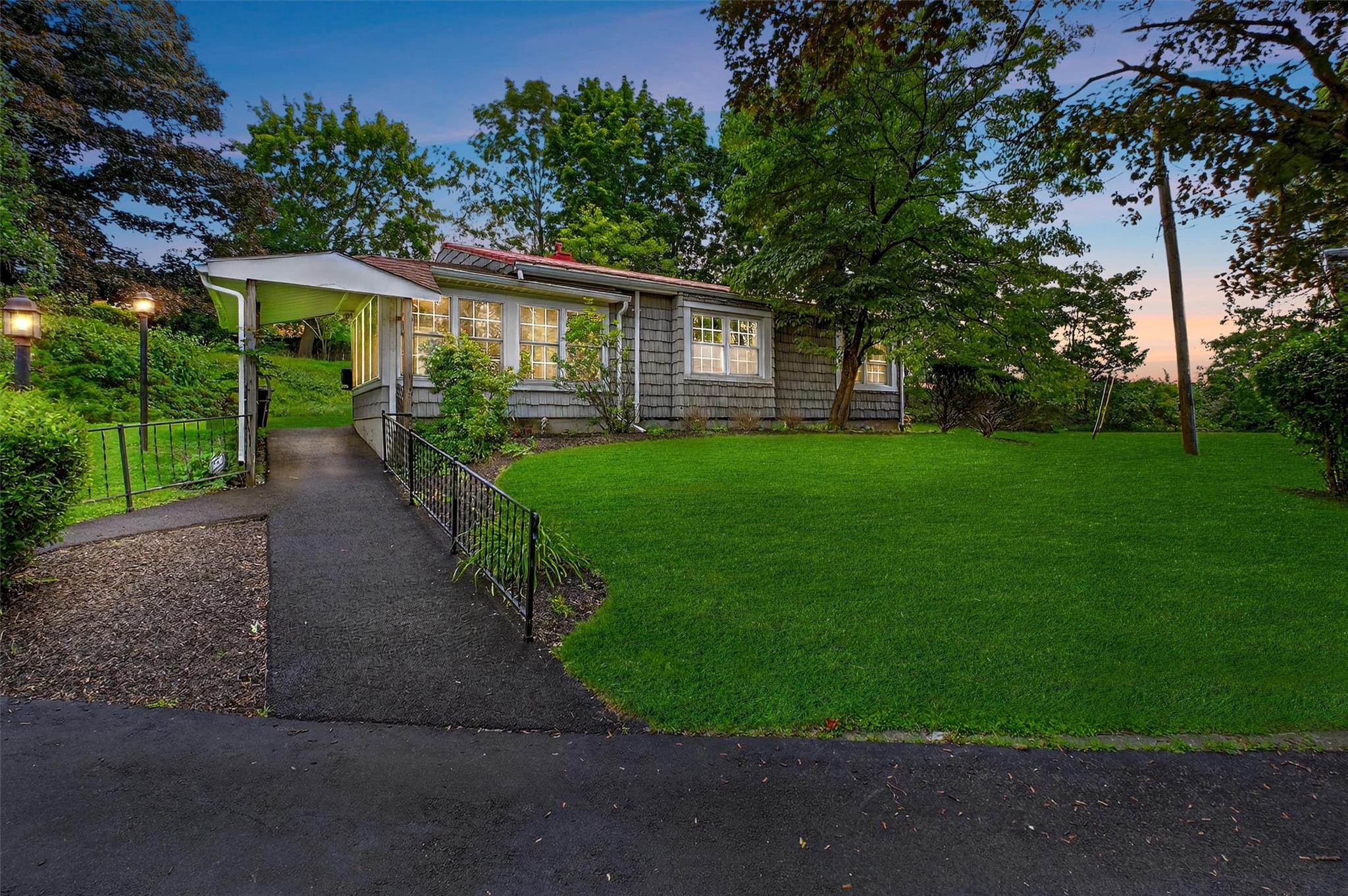 #1 photo, 10 Hampton Place, Newburgh , NY 12550