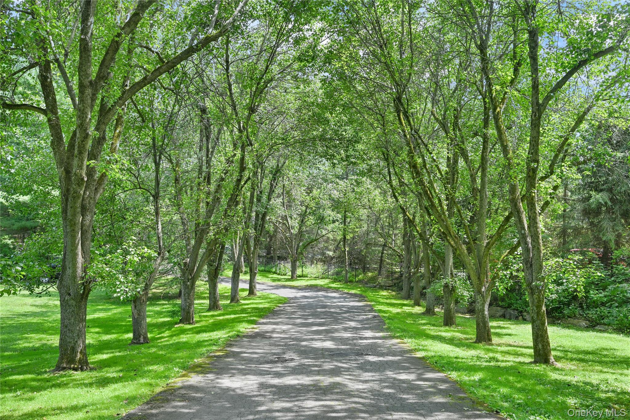 #3 photo, 37 Sarles Street, Armonk , NY 10504