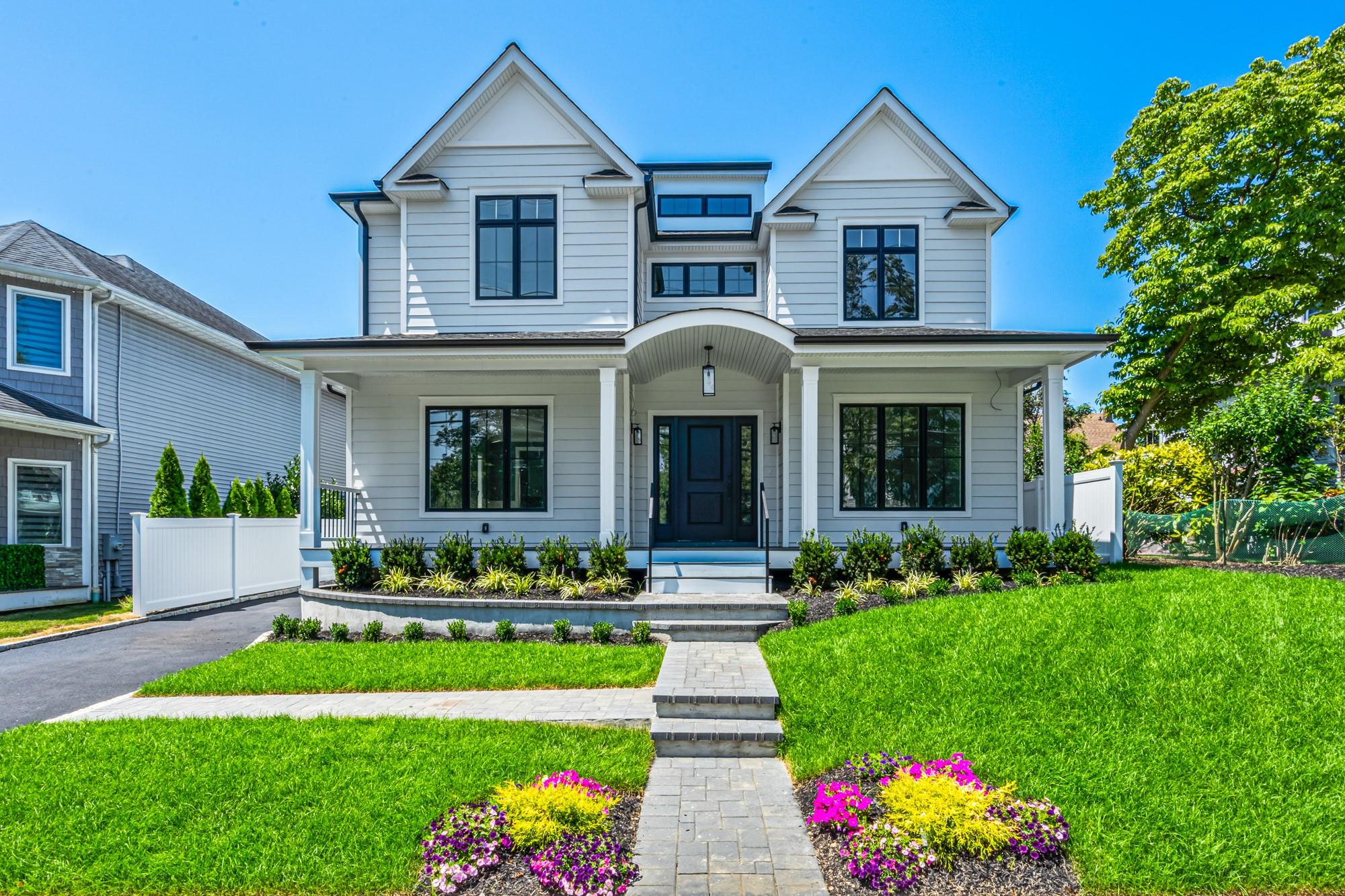 #1 photo, 22 N Maryland Avenue, Port Washington , NY 11050