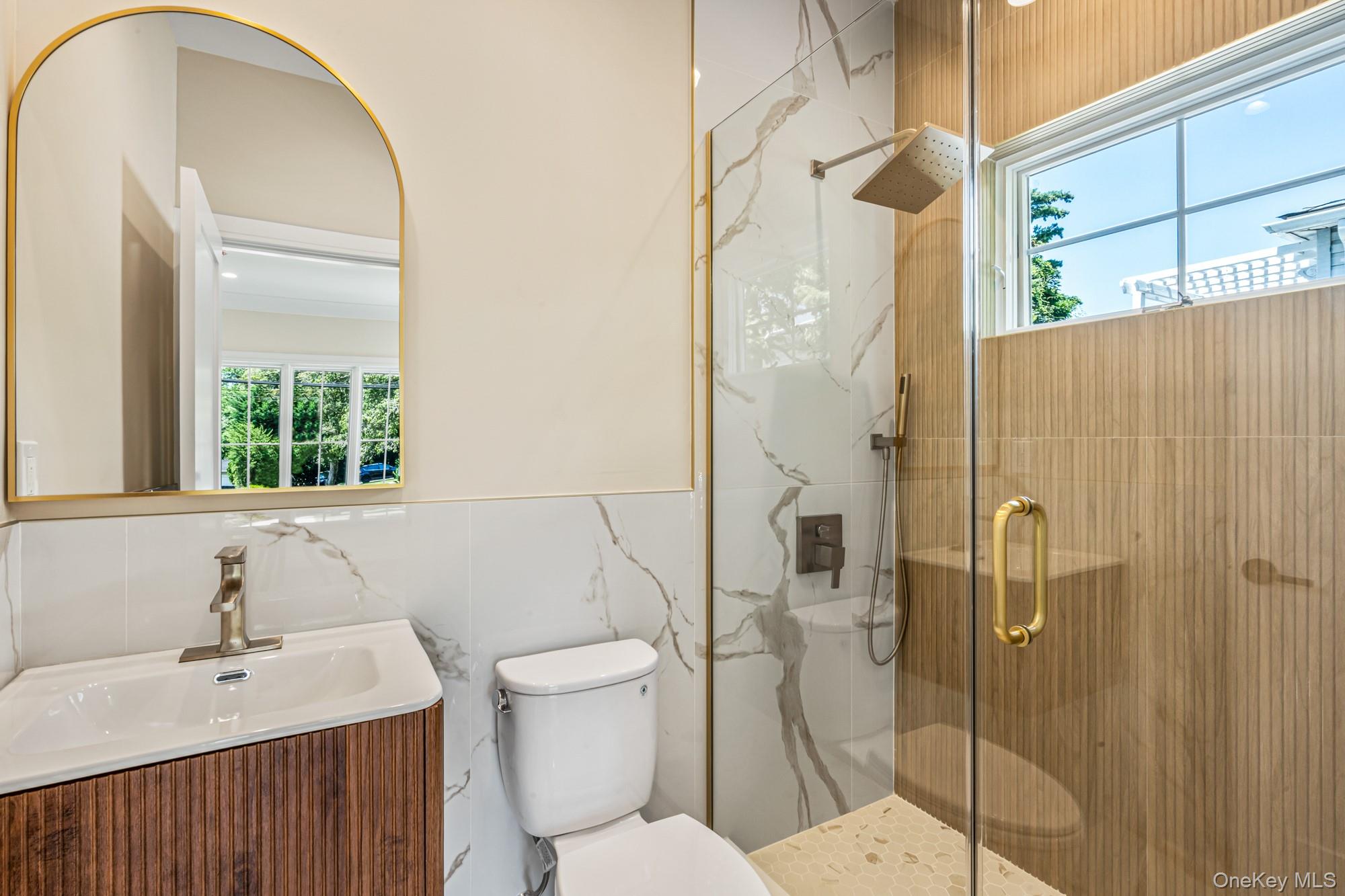 #17 photo, 22 N Maryland Avenue, ナッソー郡 Port Washington , NY 11050