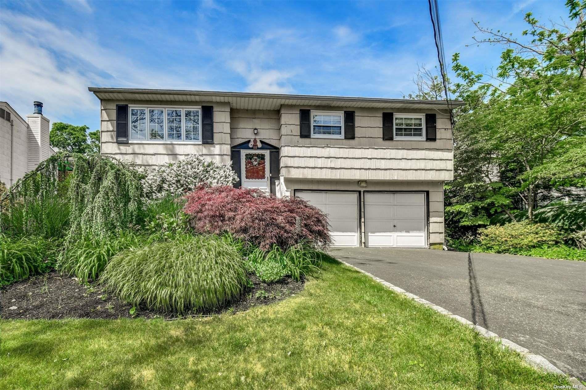 #1 photo, 11 Bertlee Drive, Huntington Station , NY 11746