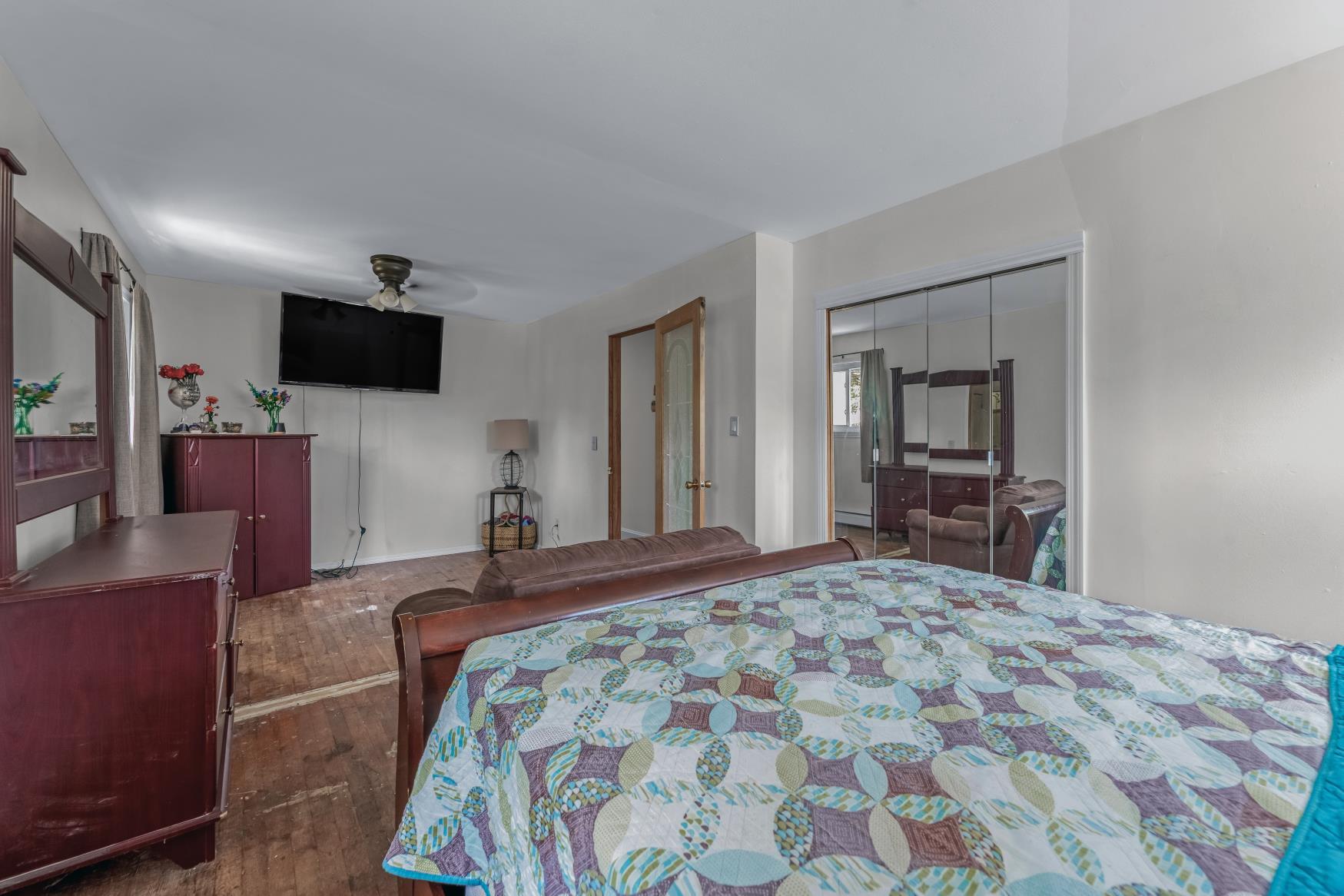 #10 photo, 57 Rockland Avenue, 東長島 West Babylon , NY 11704