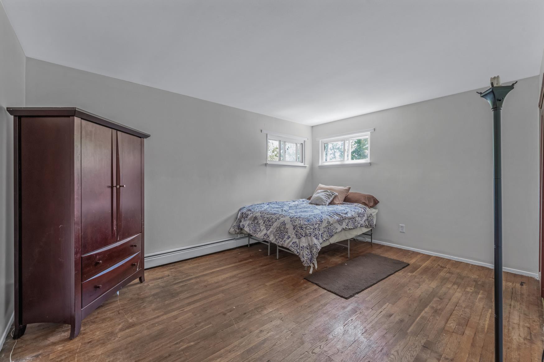 #11 photo, 57 Rockland Avenue, 東長島 West Babylon , NY 11704