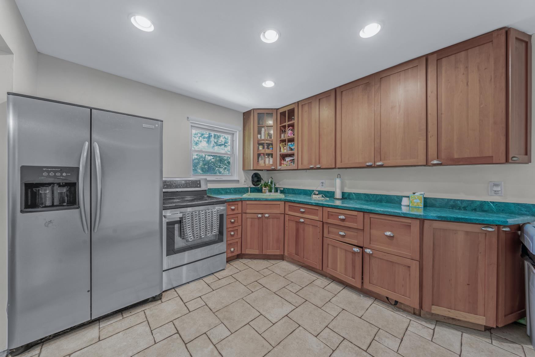 #8 photo, 57 Rockland Avenue, 東長島 West Babylon , NY 11704