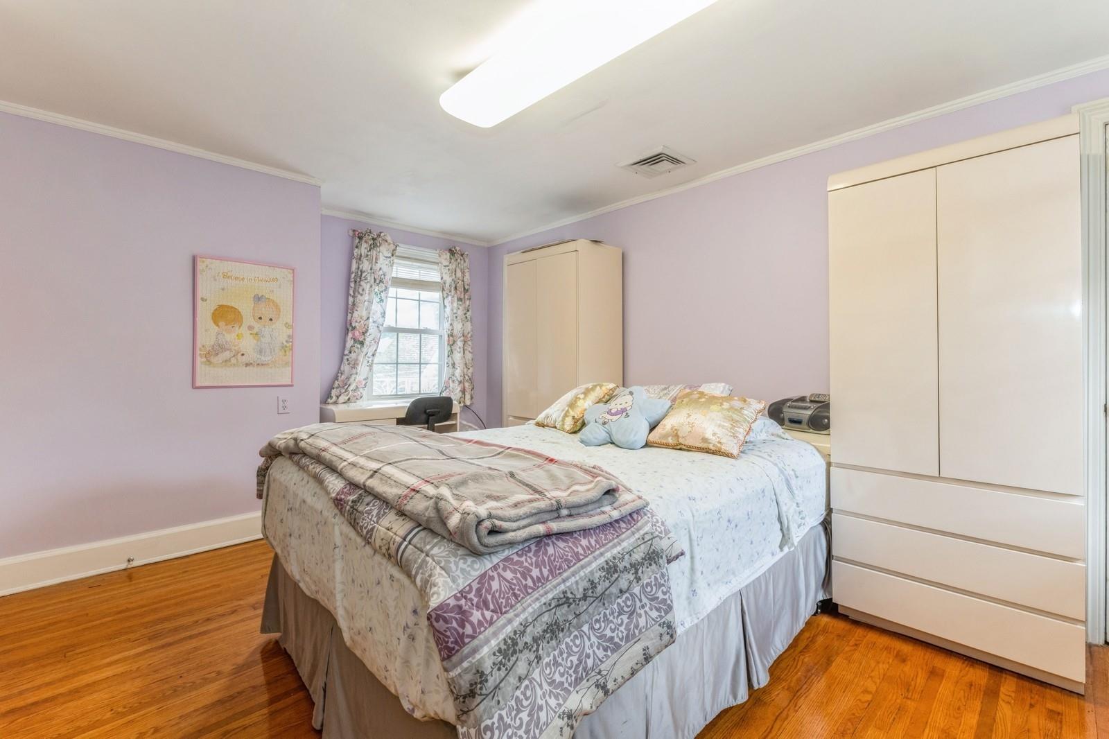 #15 photo, 83-24 Edgerton Boulevard, クイーンズ区 Jamaica Estates , NY 11432