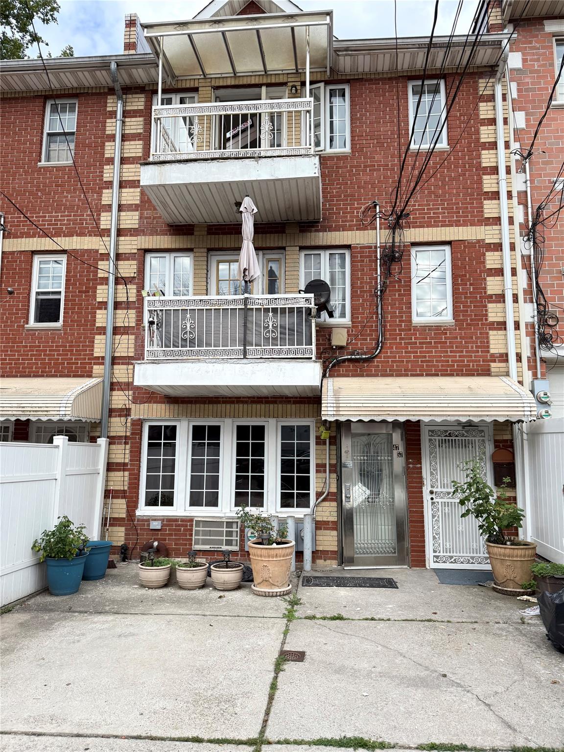 #1 photo, 4757 58th Lane, Woodside , NY 11377