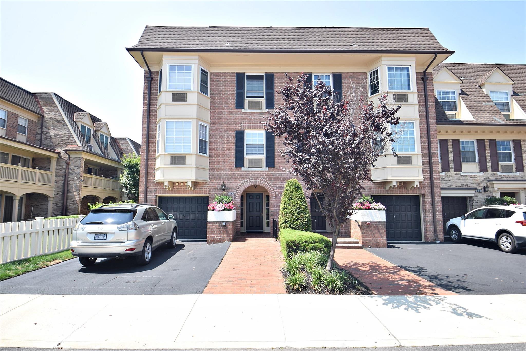 #1 photo, 12-36 Estates Lane, 皇后區 貝塞 Bayside , NY 11360