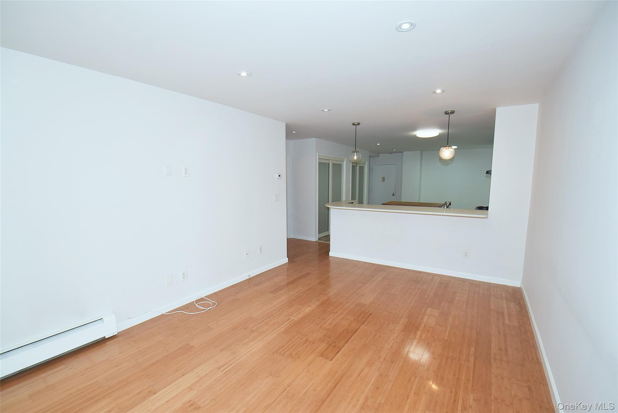 #12 photo, 12-36 Estates Lane, クイーンズ区 Bayside , NY 11360