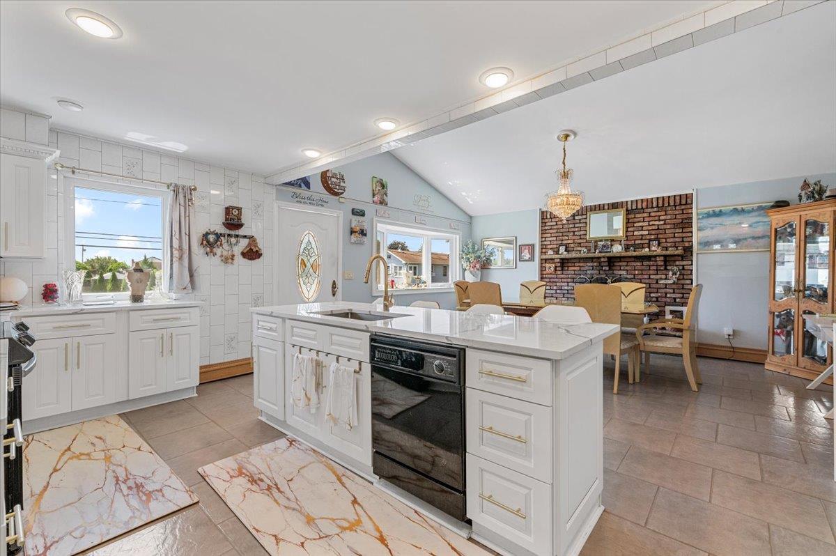 #6 photo, 46 Knoll Street, サフォーク郡 Lindenhurst , NY 11757