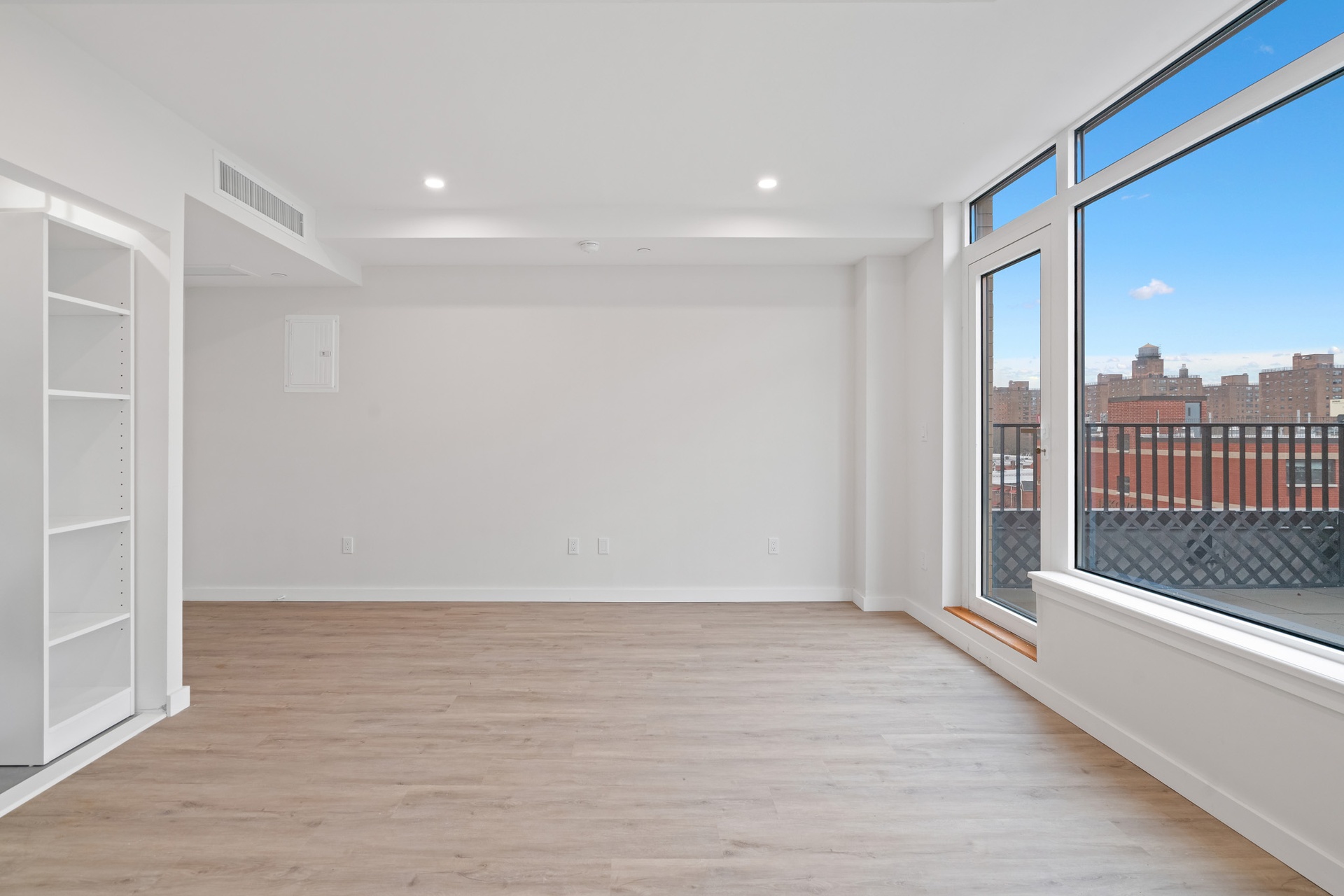 #4 photo, Astoria, クイーンズ区 Astoria , NY 11106