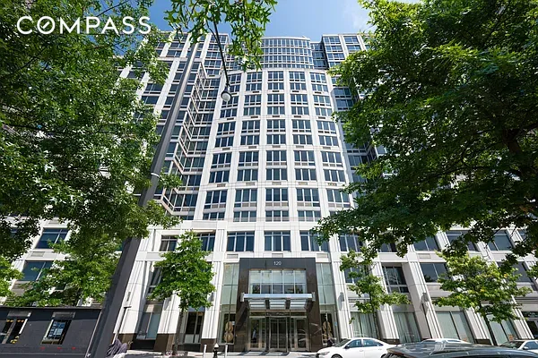 #9 photo, 120 Riverside Boulevard, マンハッタン Upper West Side , NY 10069