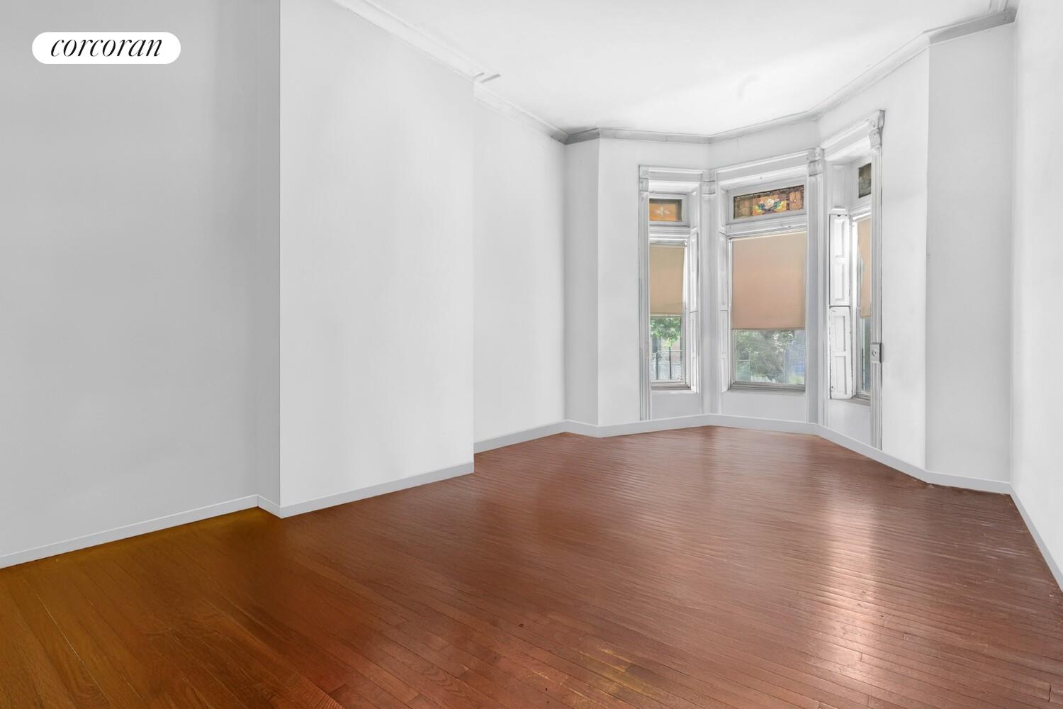 #4 photo, 377 MAC DONOUGH Street, ブルックリン区 Stuyvesant Heights , NY 11233