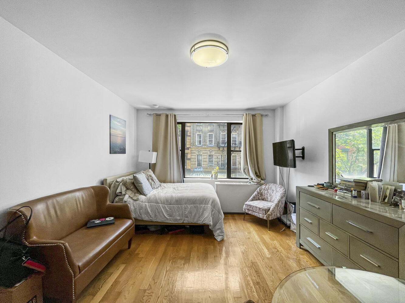 #3 photo, New York City, 맨해튼 East Village , NY 10003