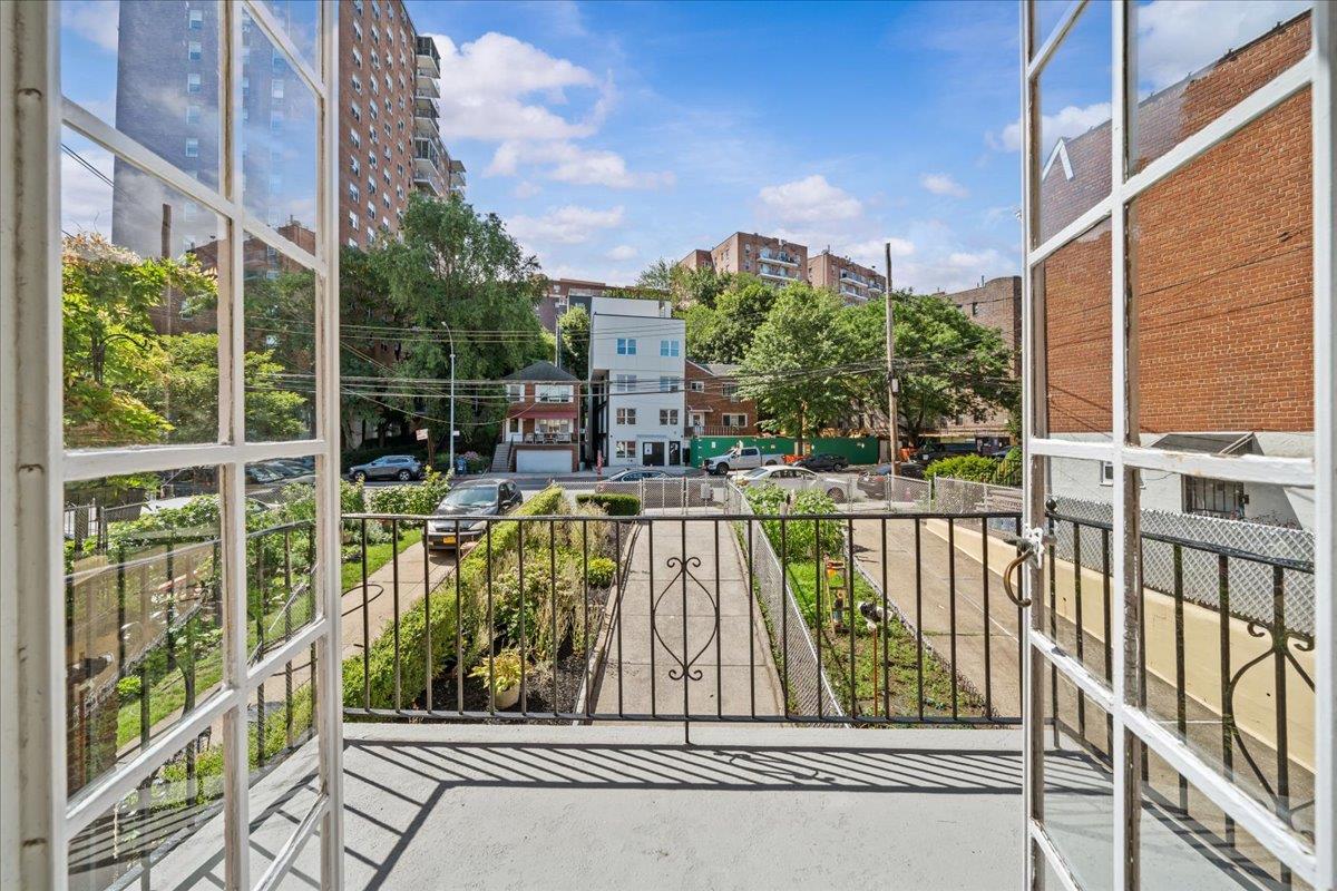 #11 photo, 140 VAN CORTLANDT Park S, ブロンクス区 Kingsbridge , NY 10463