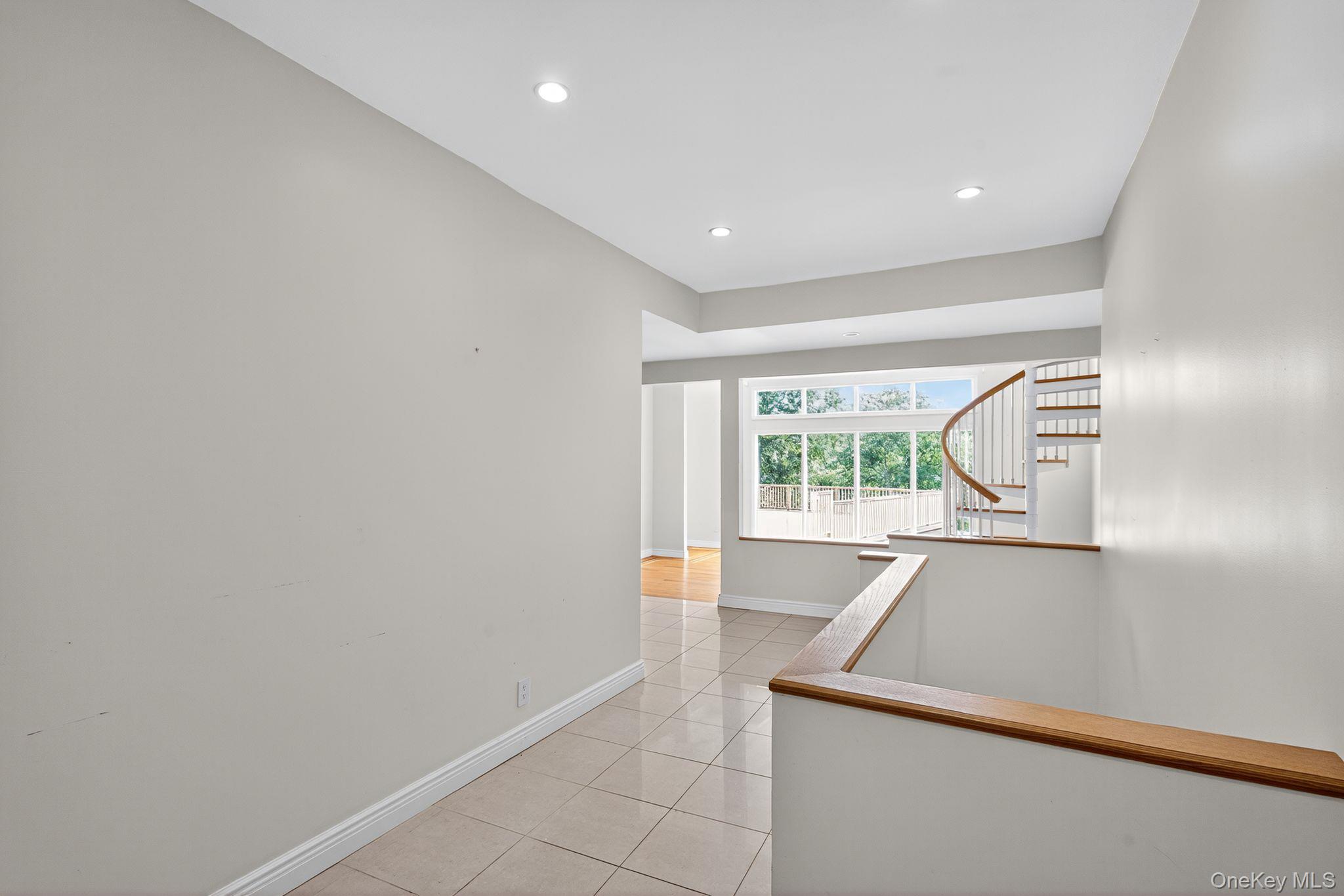 #11 photo, 21 Hillside Court, Suffern , NY 10901