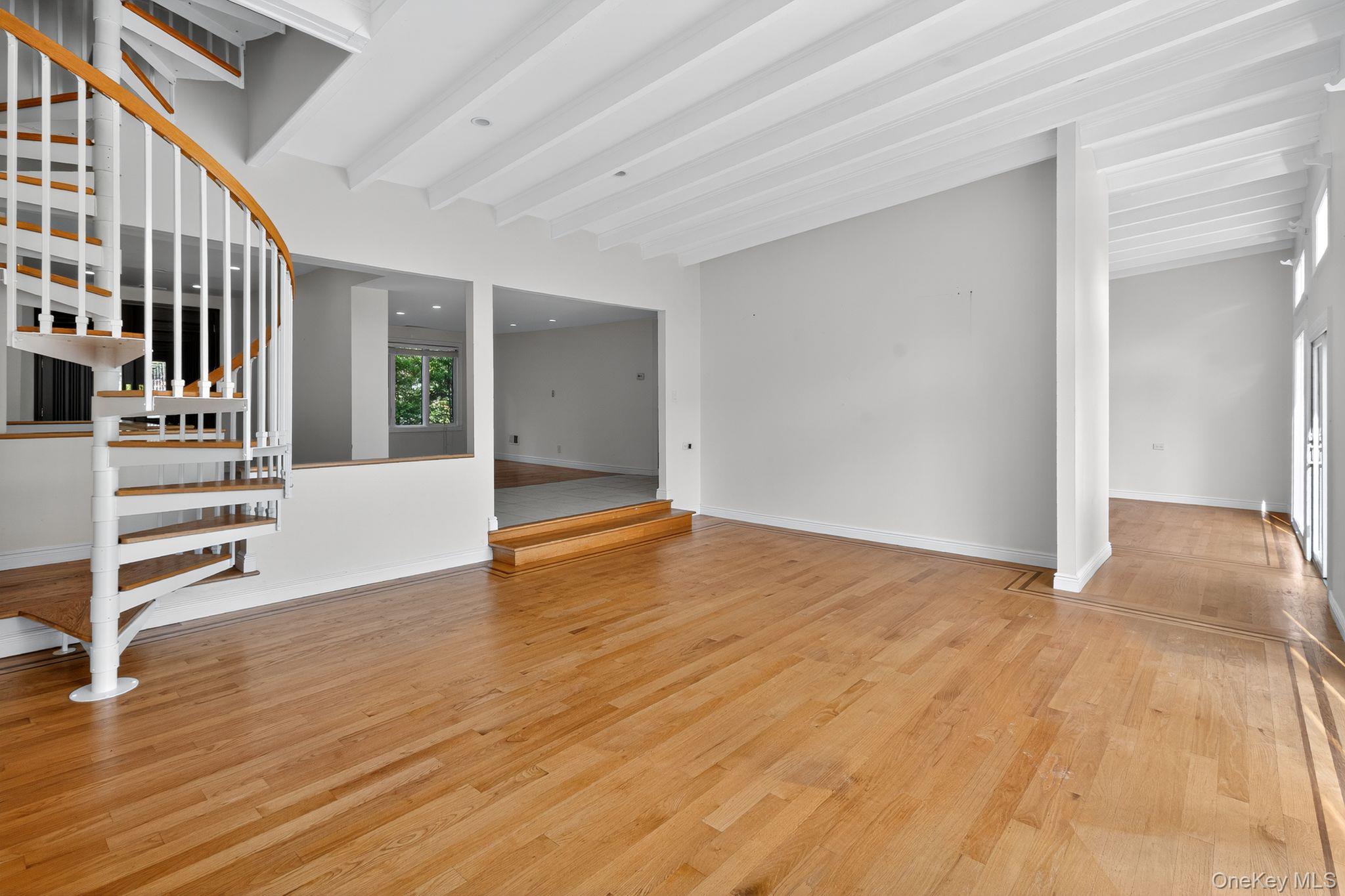 #15 photo, 21 Hillside Court, Suffern , NY 10901