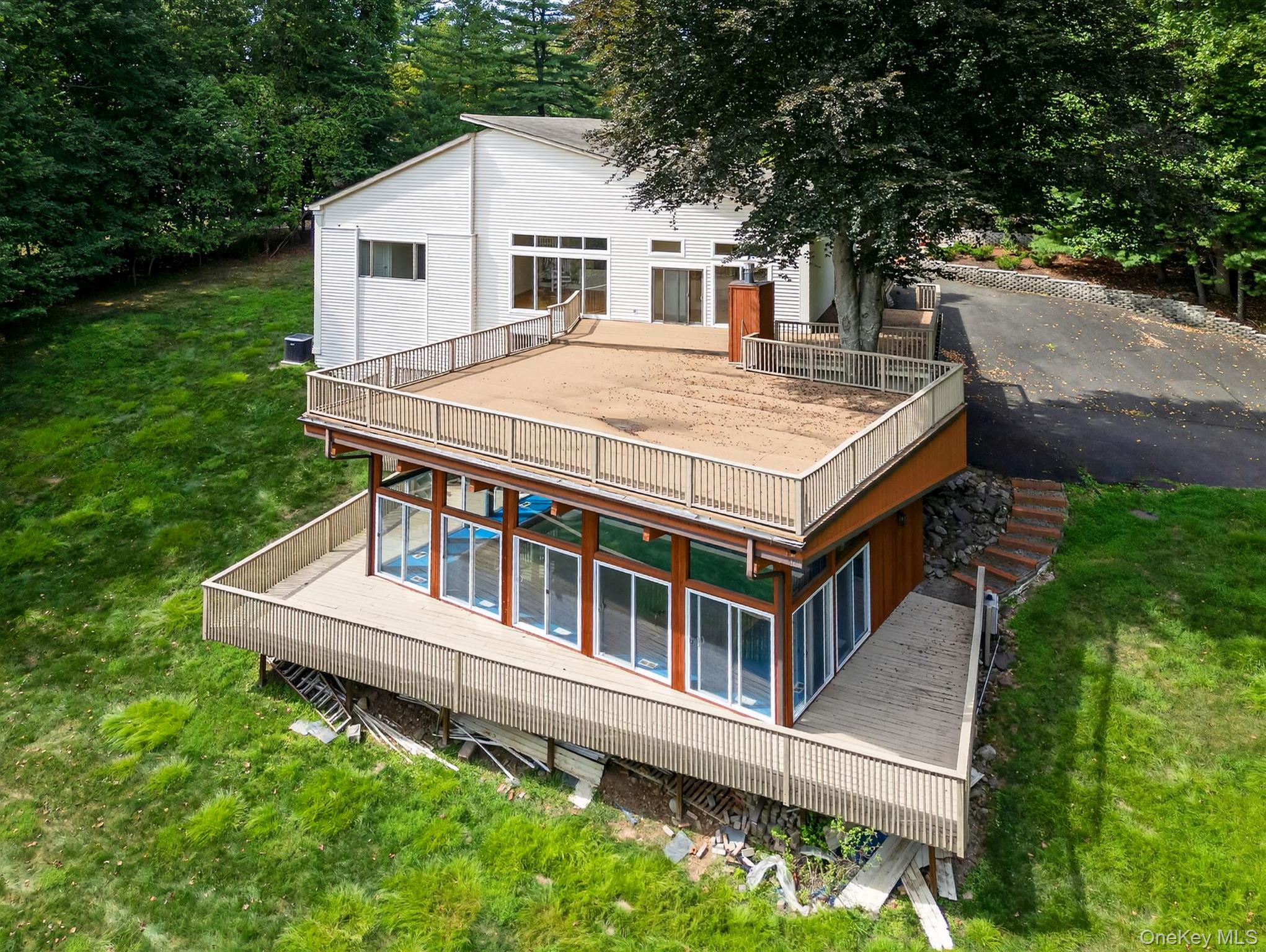 #9 photo, 21 Hillside Court, Suffern , NY 10901