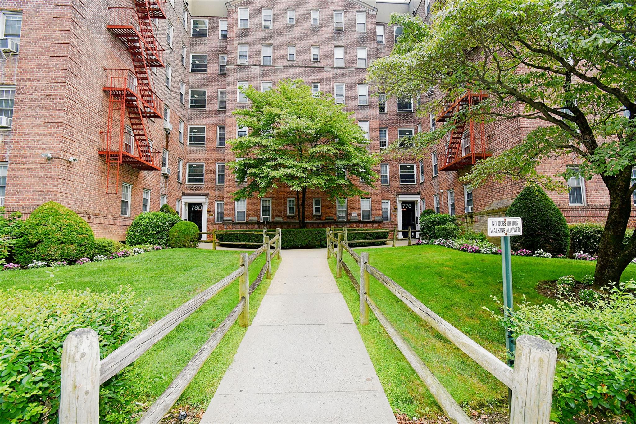 #1 photo, 780 Bronx River, Bronxville , NY 10708
