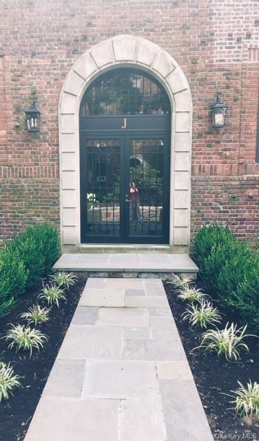 #18 photo, 64 Sagamore Road, Bronxville , NY 10708