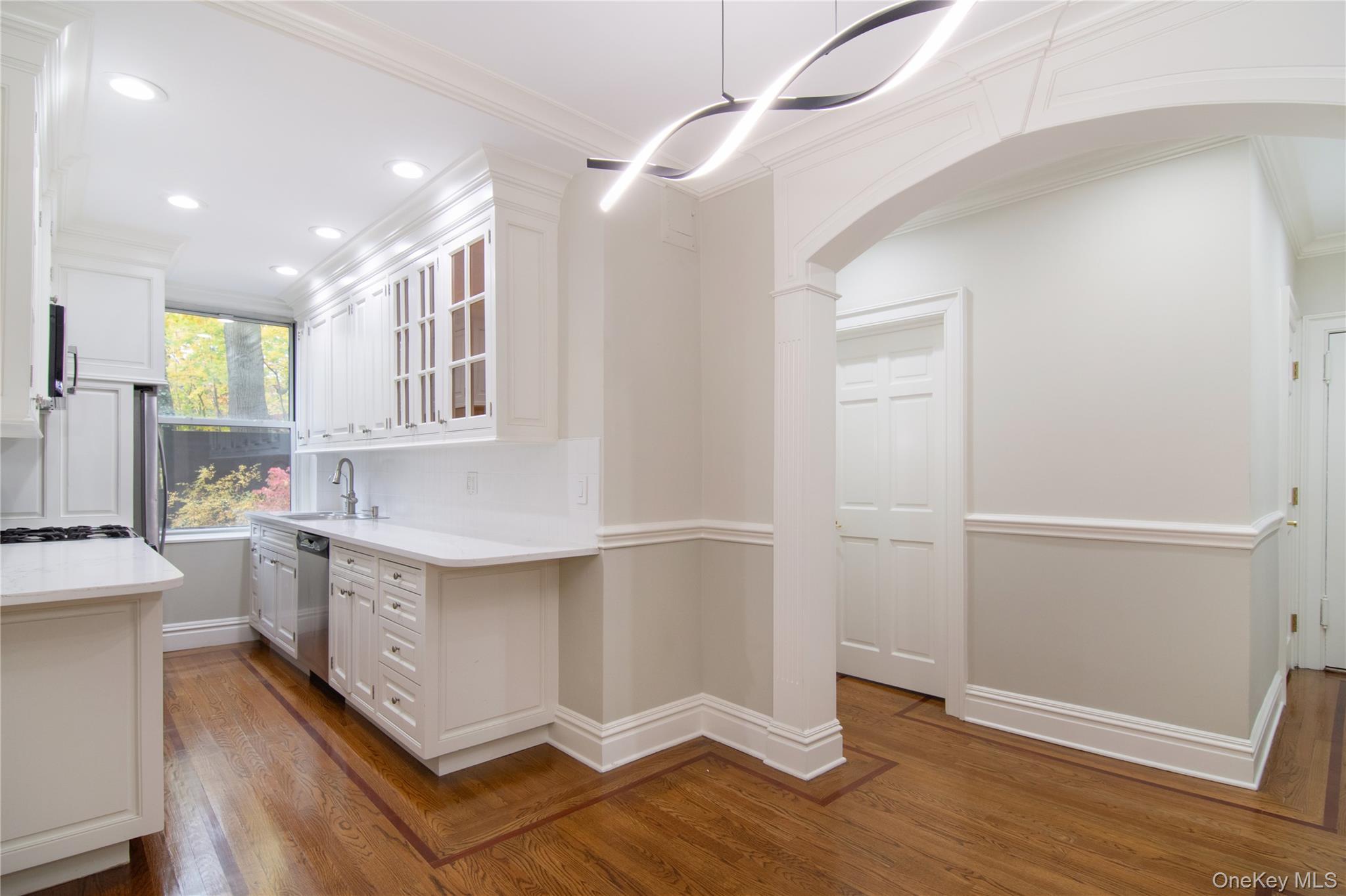 #6 photo, 64 Sagamore Road, Bronxville , NY 10708