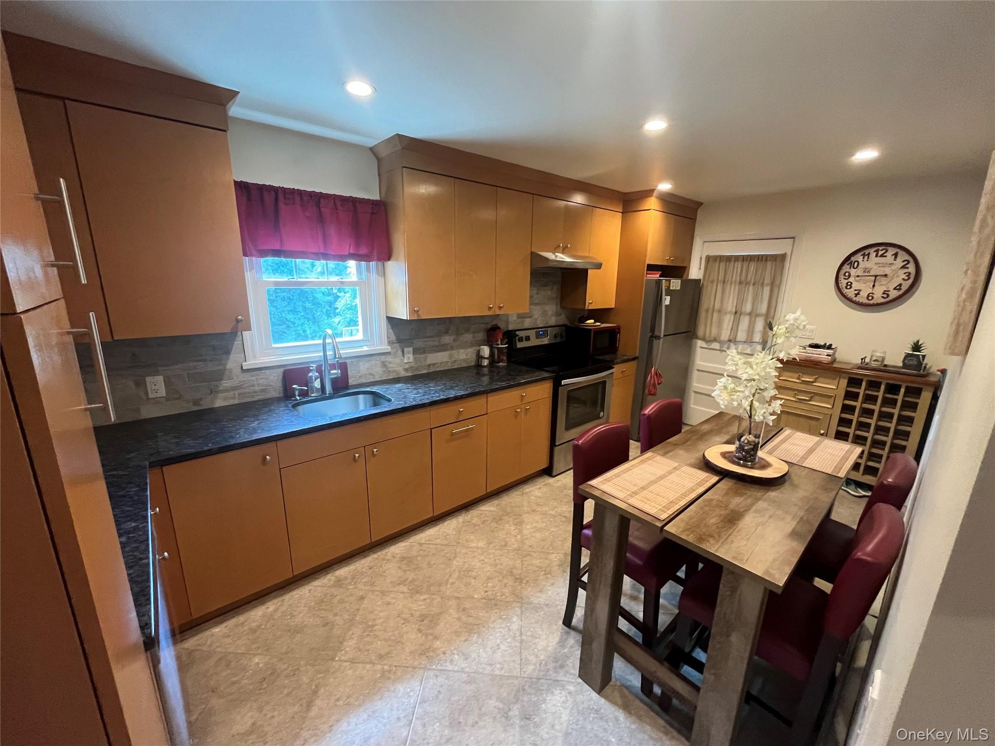 #1 photo, 259 Elwood Avenue, Hawthorne , NY 10532