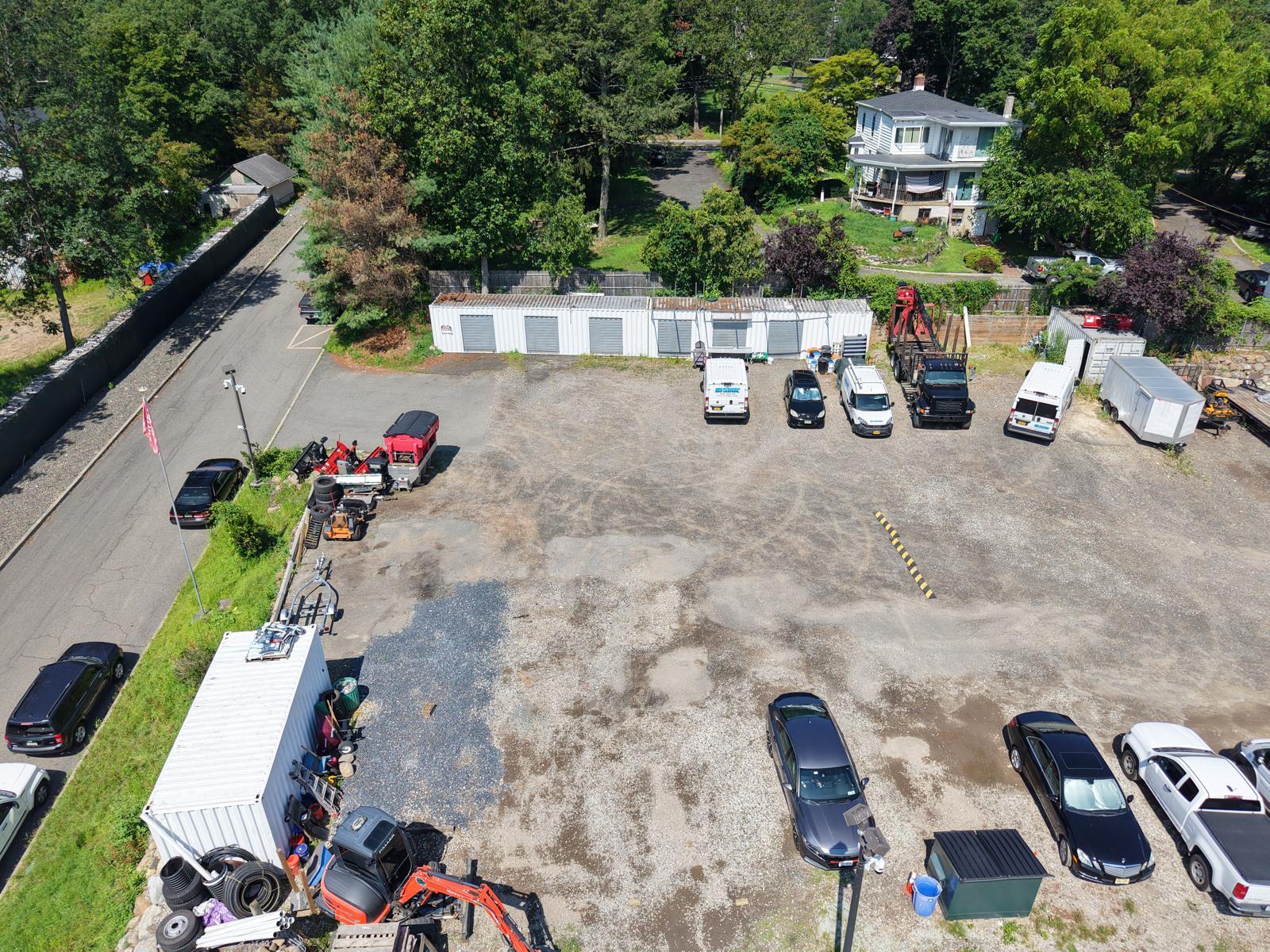 #3 photo, 419 Western Highway, Tappan , NY 10983