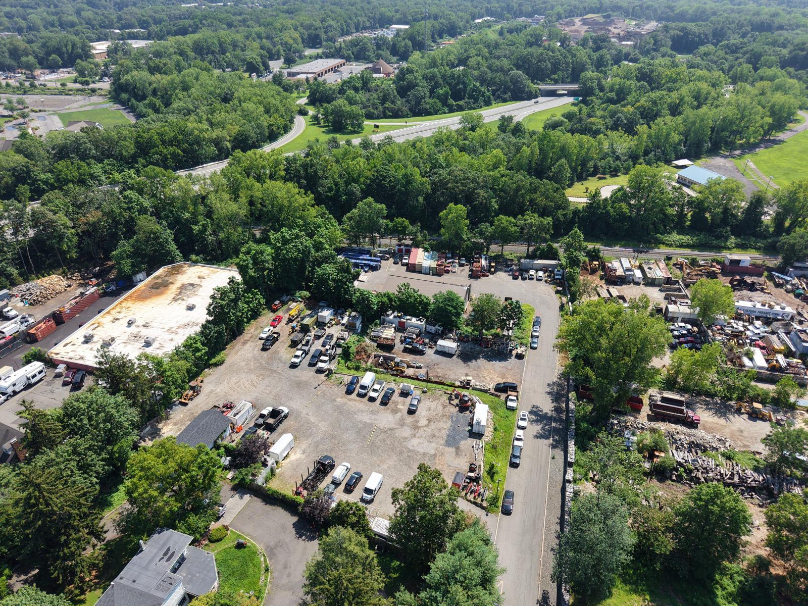 #6 photo, 419 Western Highway, Tappan , NY 10983