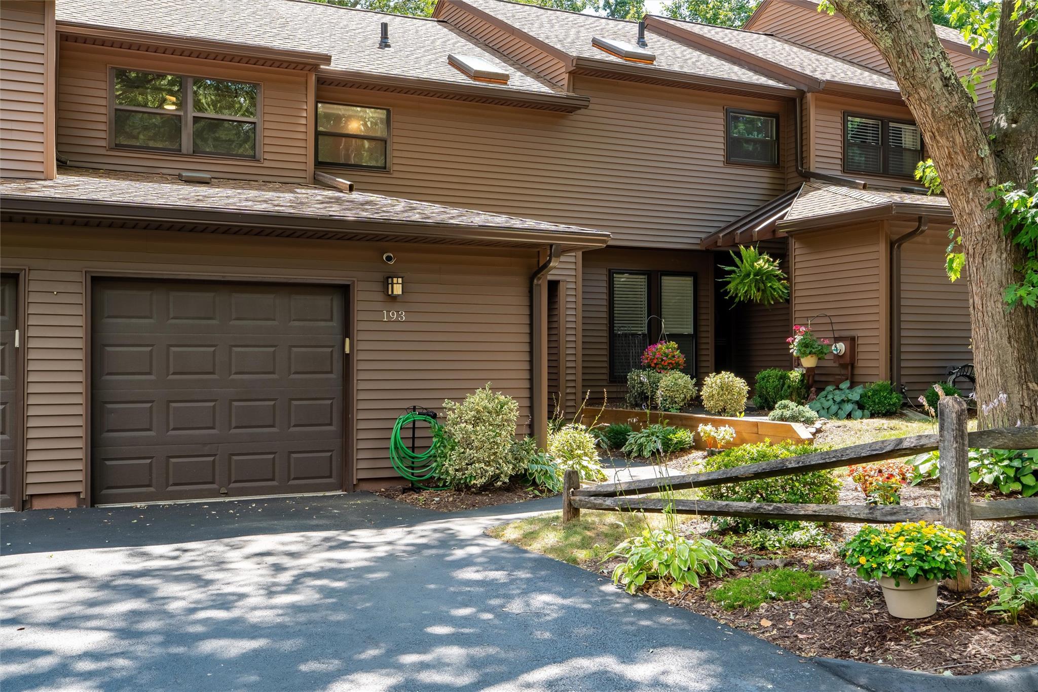 #1 photo, 193 Woods Brooke Circle, 紐約州 Ossining , NY 10562